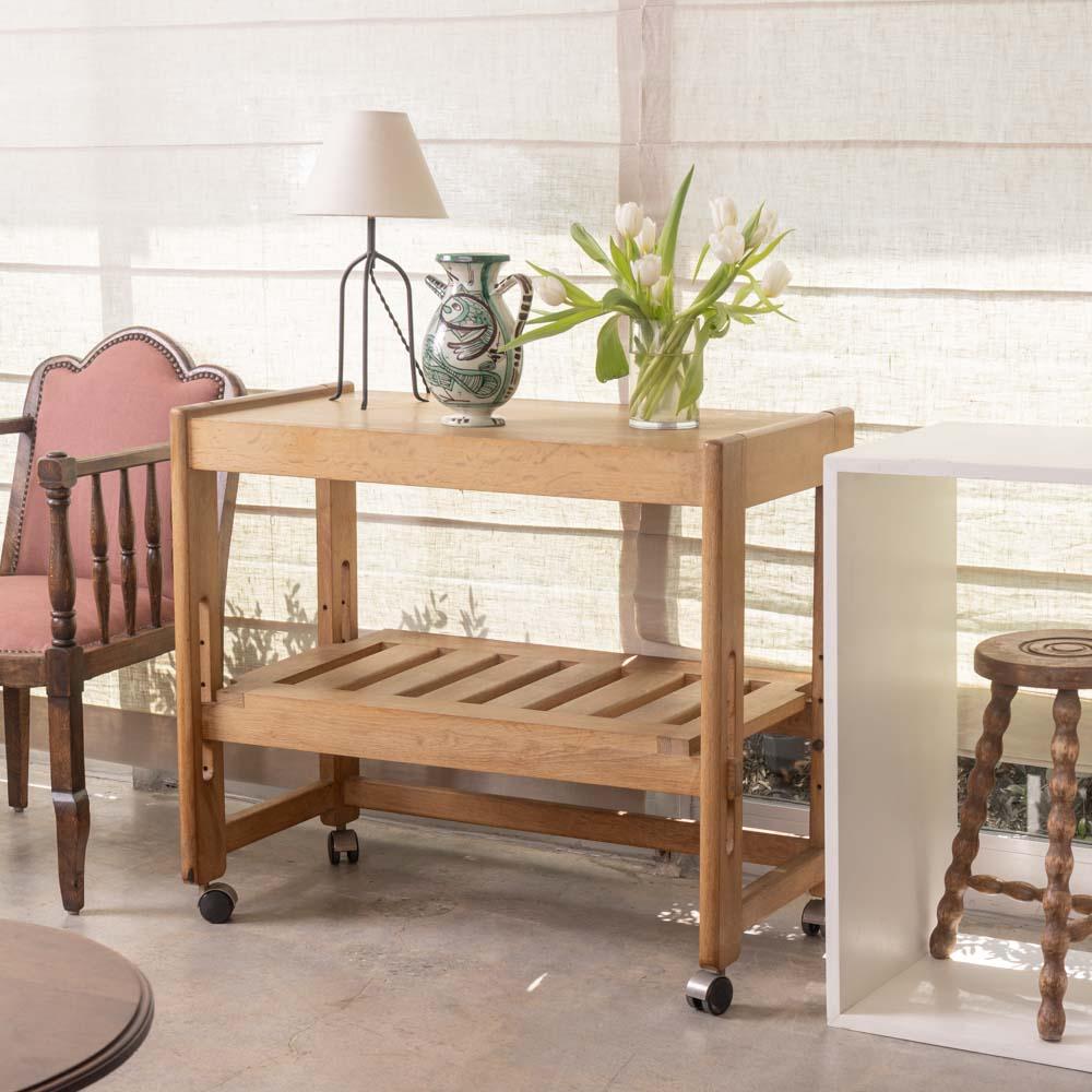 Français Chariot de bar sculpté français dans le style de Guillerme et Chambron en vente