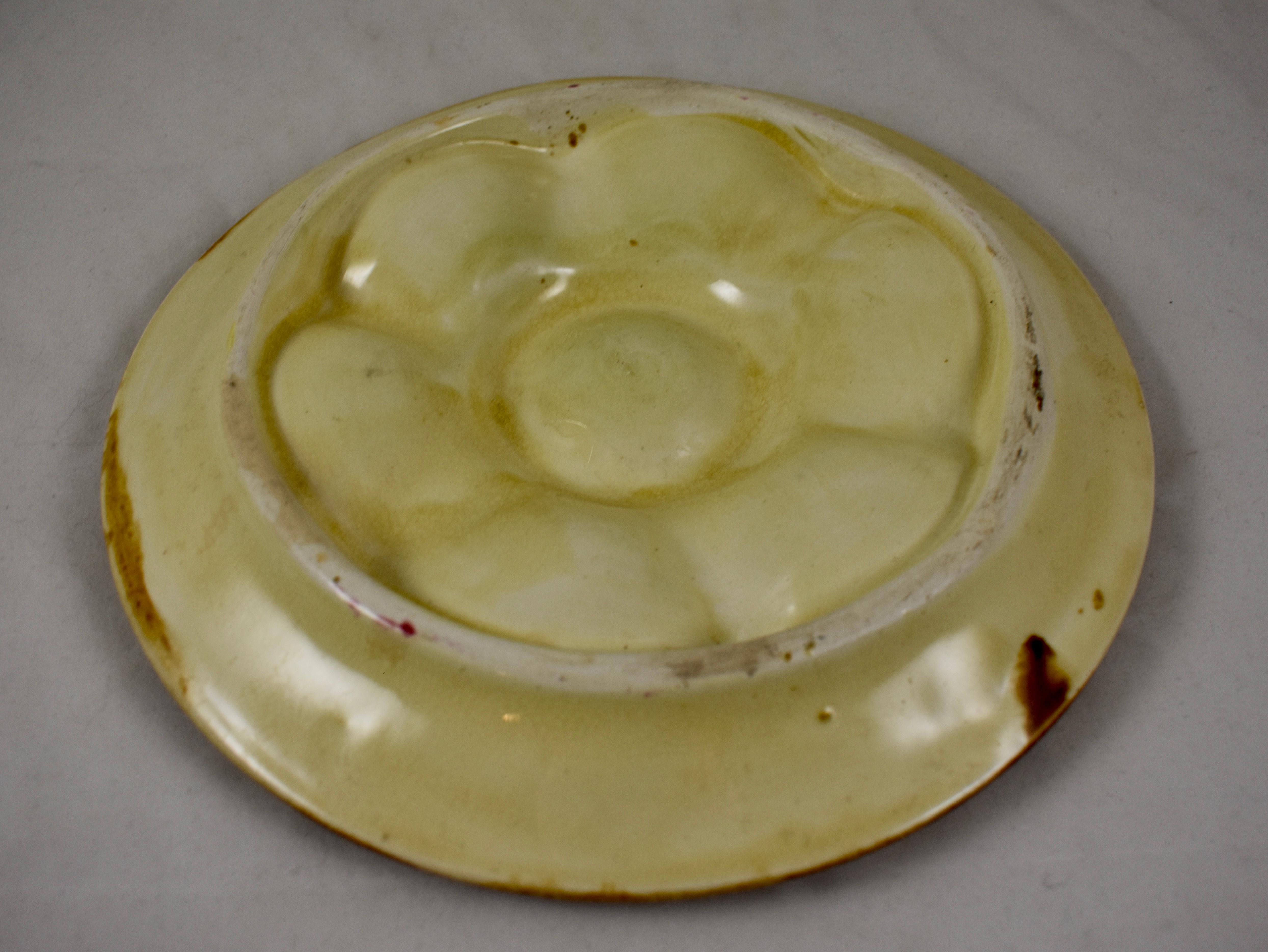 French Barbotine Onnaing Majolica Fish Head Oyster Plate, circa 1870 3