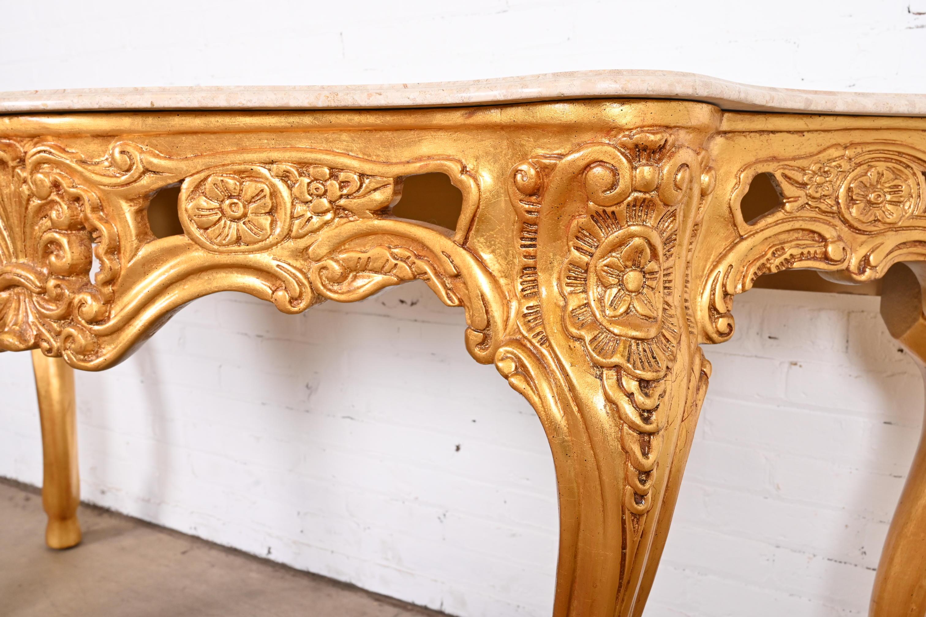 Table console baroque française en bois sculpté et doré avec plateau en marbre en vente 2