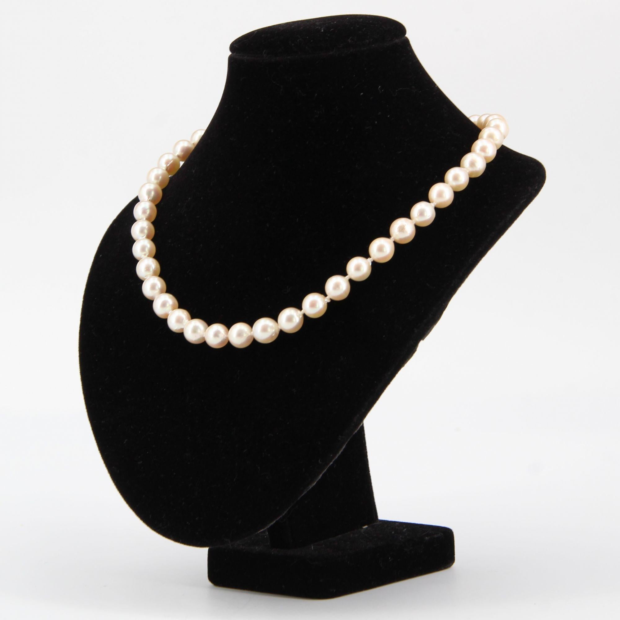 French Baroque Cultured Pearls Antique Clasp Necklace For Sale 7