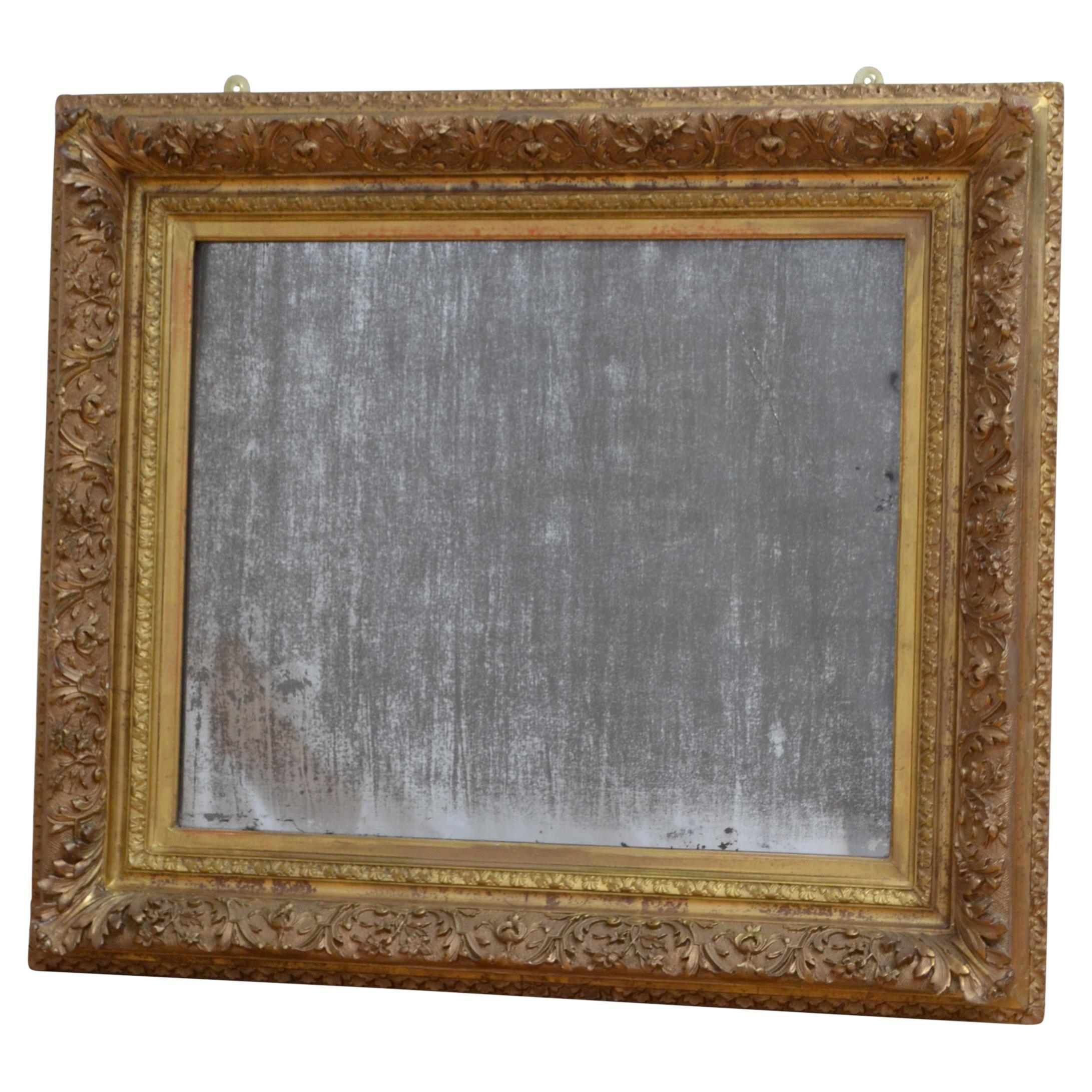 Specchio da parete barocco francese in legno dorato Specchio dorato del 1870 ca.