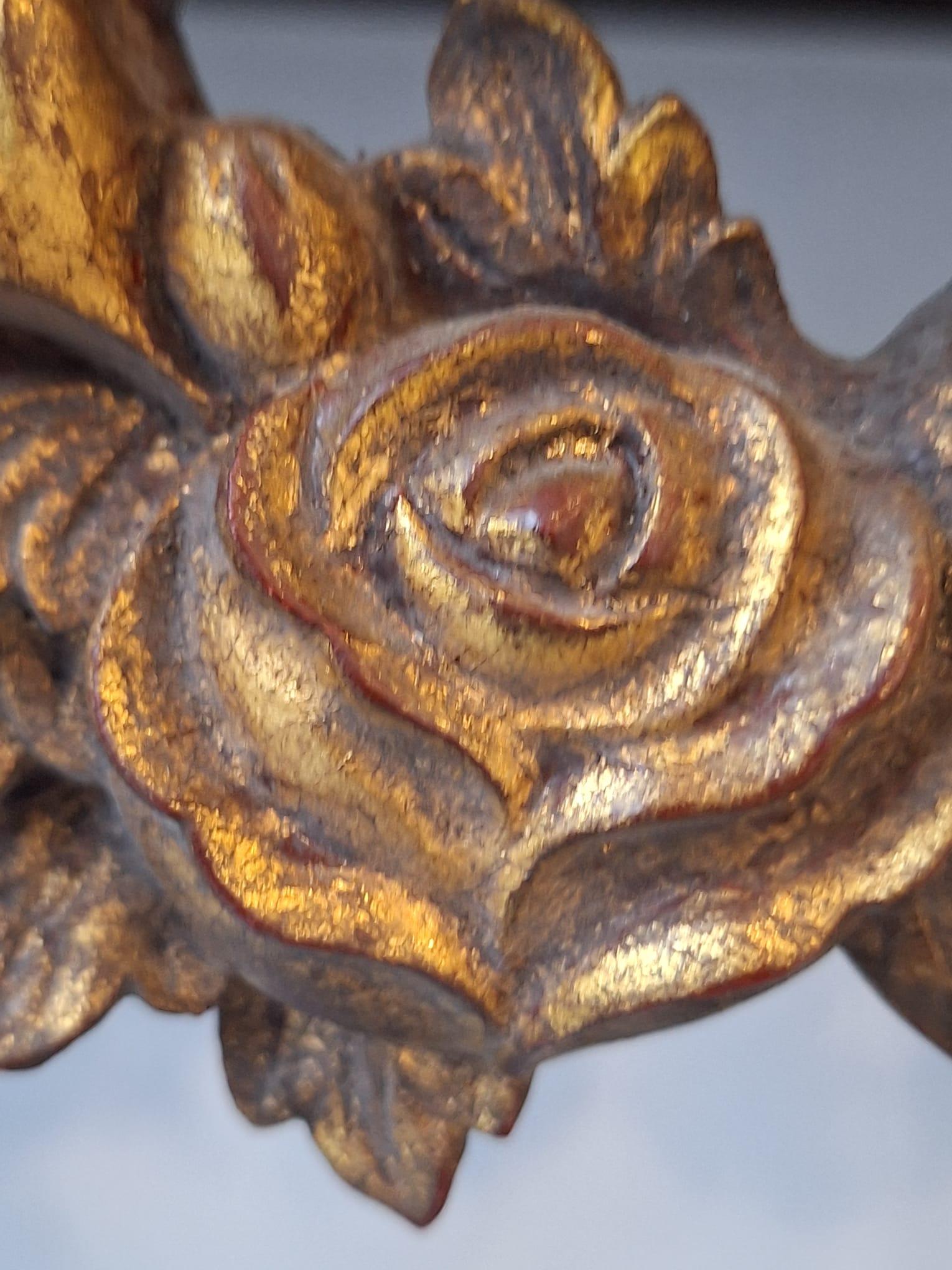 Console da parete a mezza luna in stile barocco francese con marmo e sei gambe in vendita 8