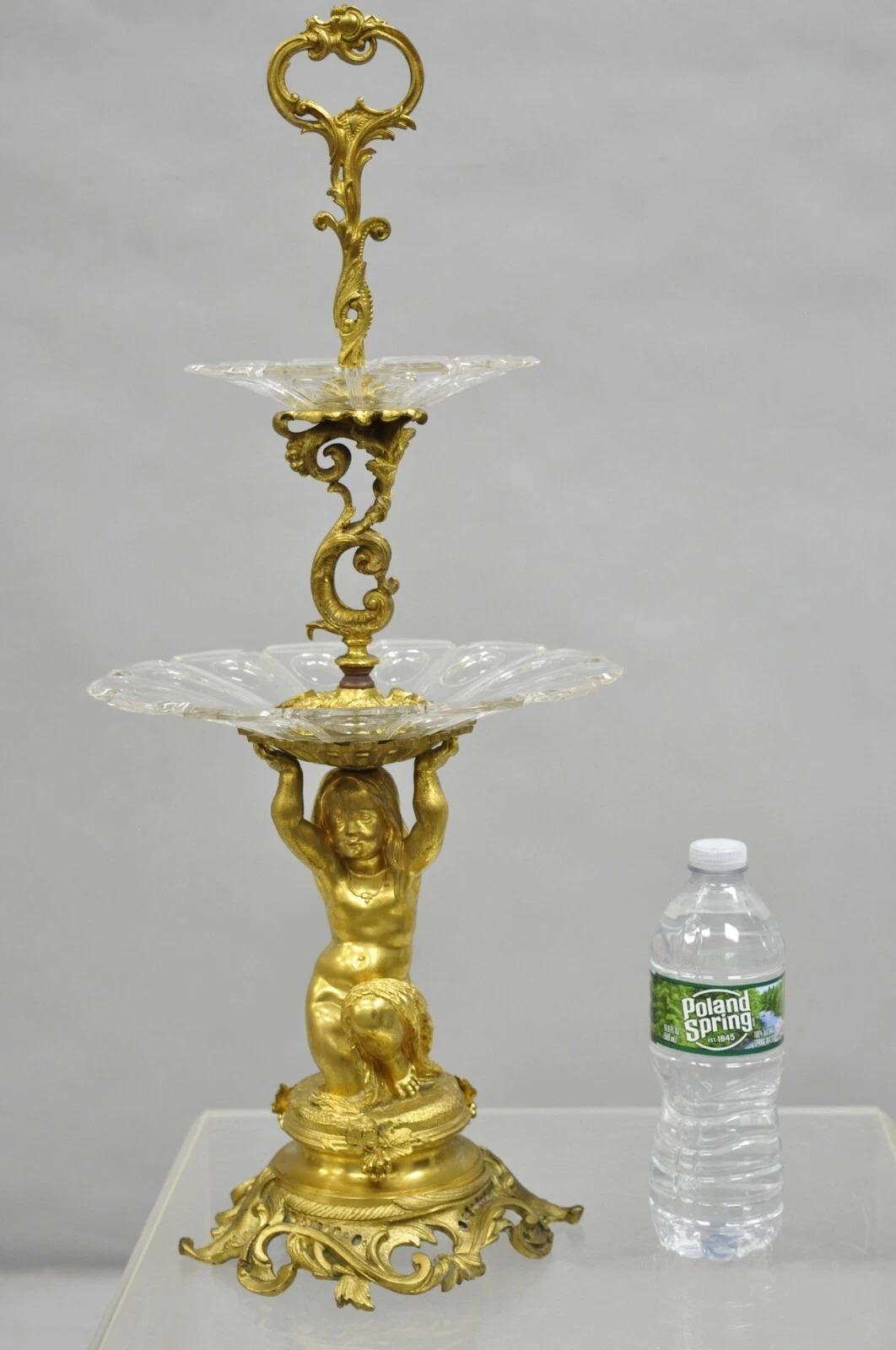 French Baroque Louis XV Gold Gilt Bronze Cherub & Glass 2 Tier Candy Dish Stand en venta 5
