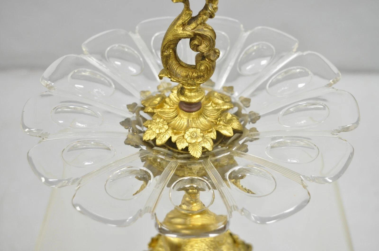 French Baroque Louis XV Gold Gilt Bronze Cherub & Glass 2 Tier Candy Dish Stand siglo XX en venta