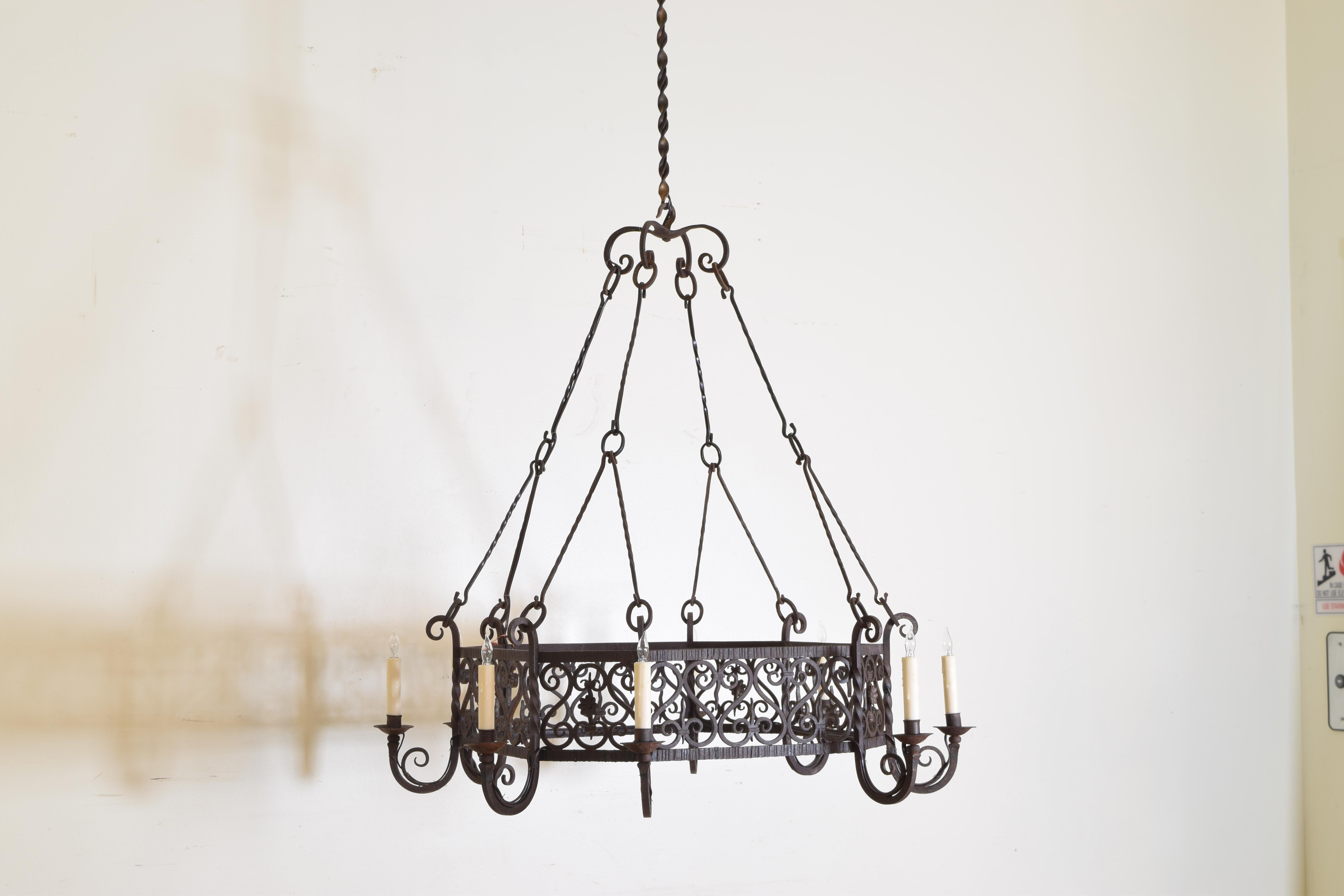 French Baroque Revival Wrought Iron Octagonal 8-Light Chandelier 19th Century In Excellent Condition In Atlanta, GA