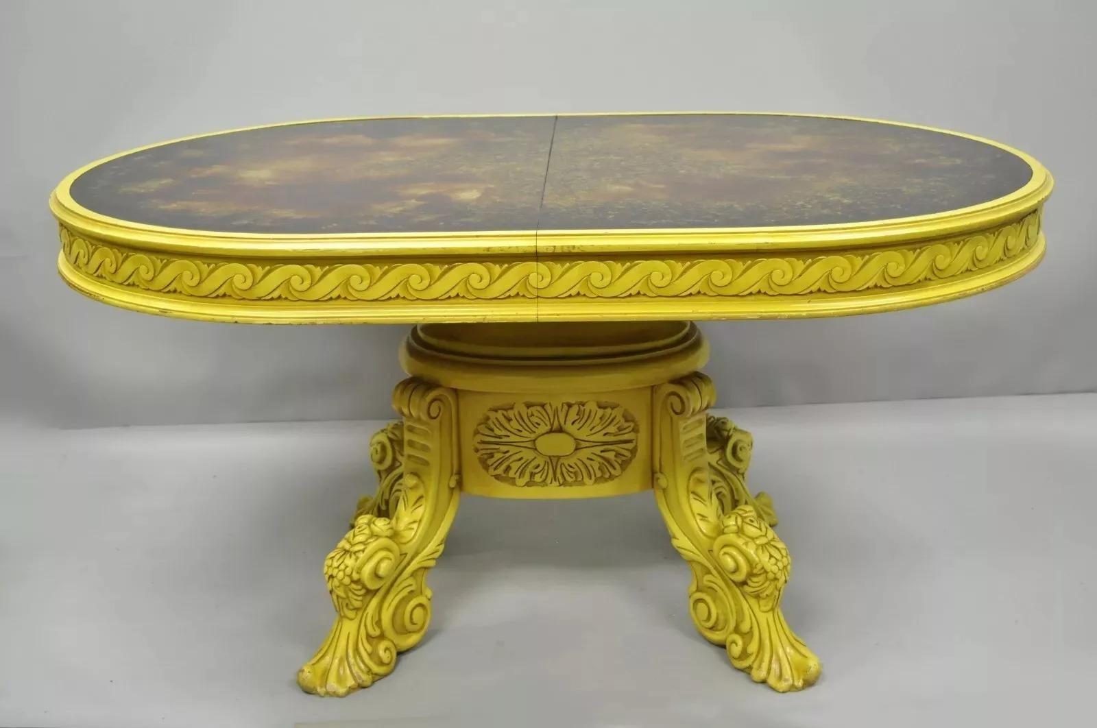 Table de salle à manger ovale en verre d'art de style baroque rococo français. L'article comprend (2) feuilles de 12