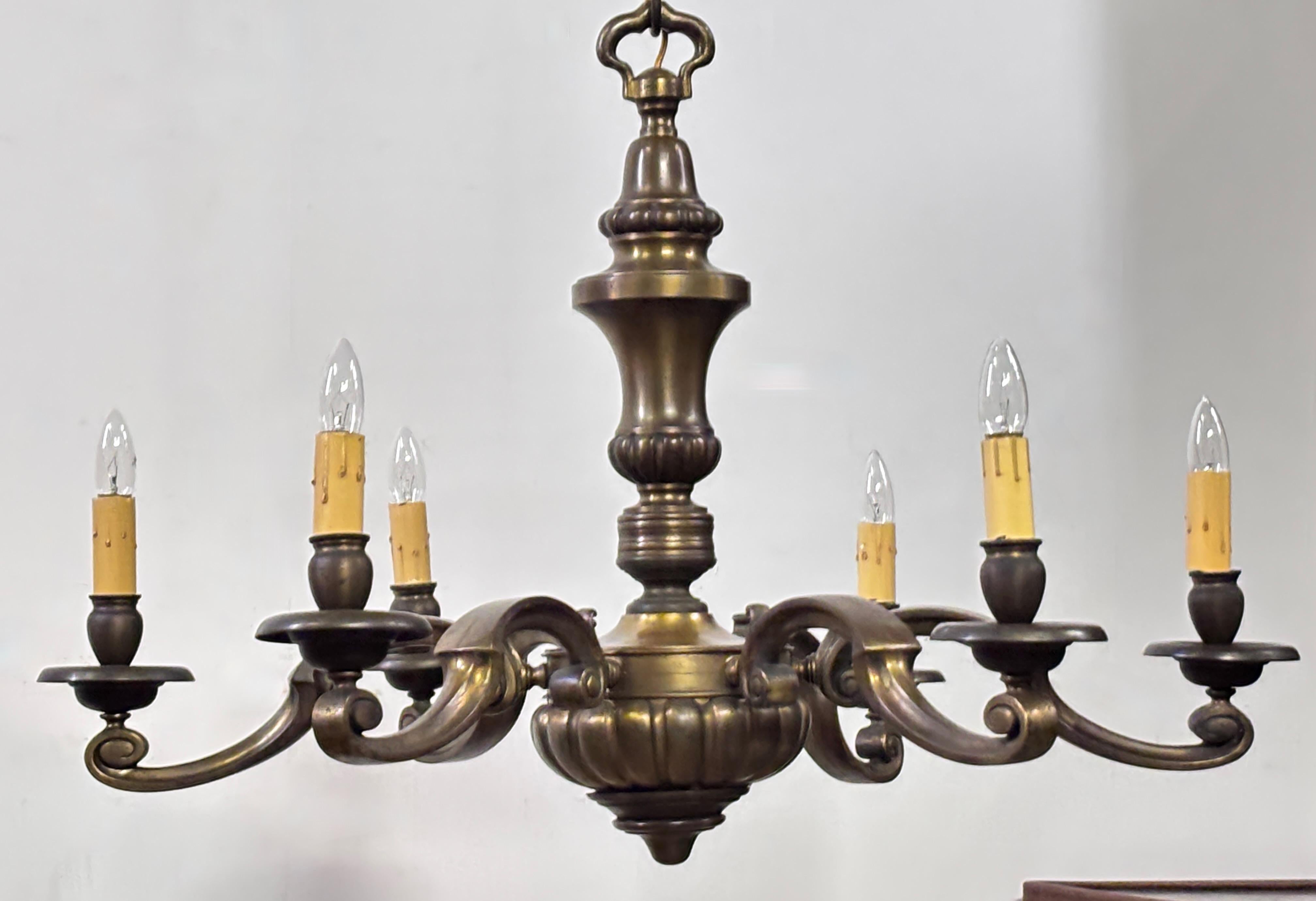 Lampadario in bronzo in stile barocco francese In condizioni buone in vendita a San Francisco, CA