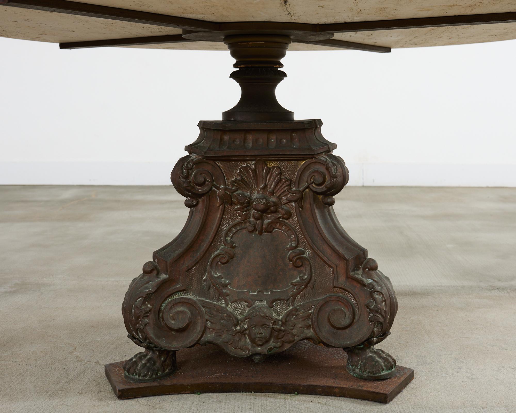 Bronze Table de salle à manger de style baroque français en bronze et travertin en vente