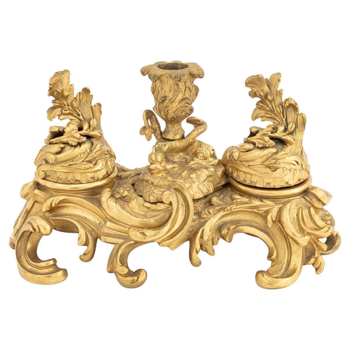 French Baroque Style Gilt Bronze Dore Desk Stand im Angebot