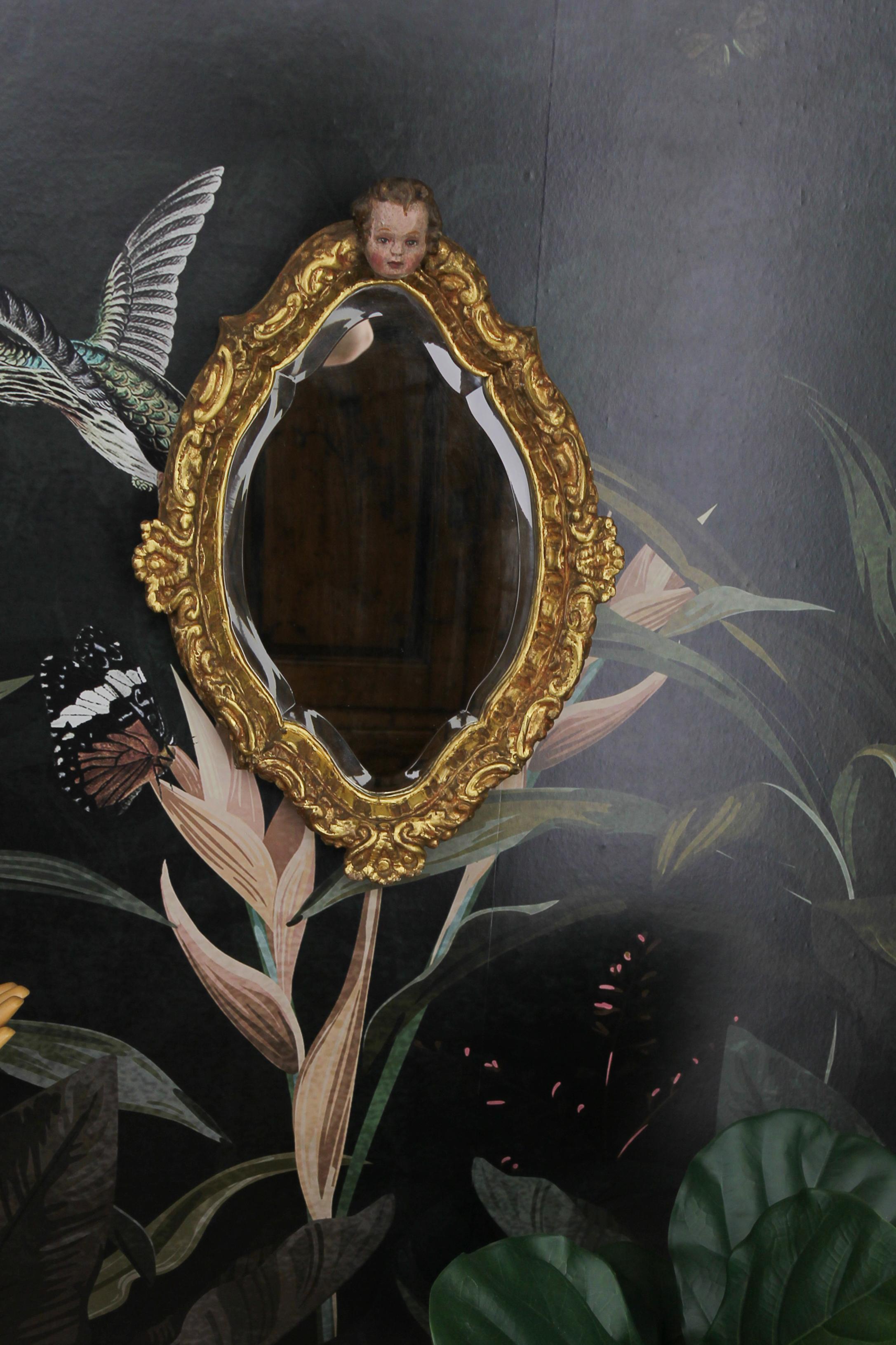 French Baroque Style Gilt Wood Wall Mirror with a Cherub Head For Sale 2