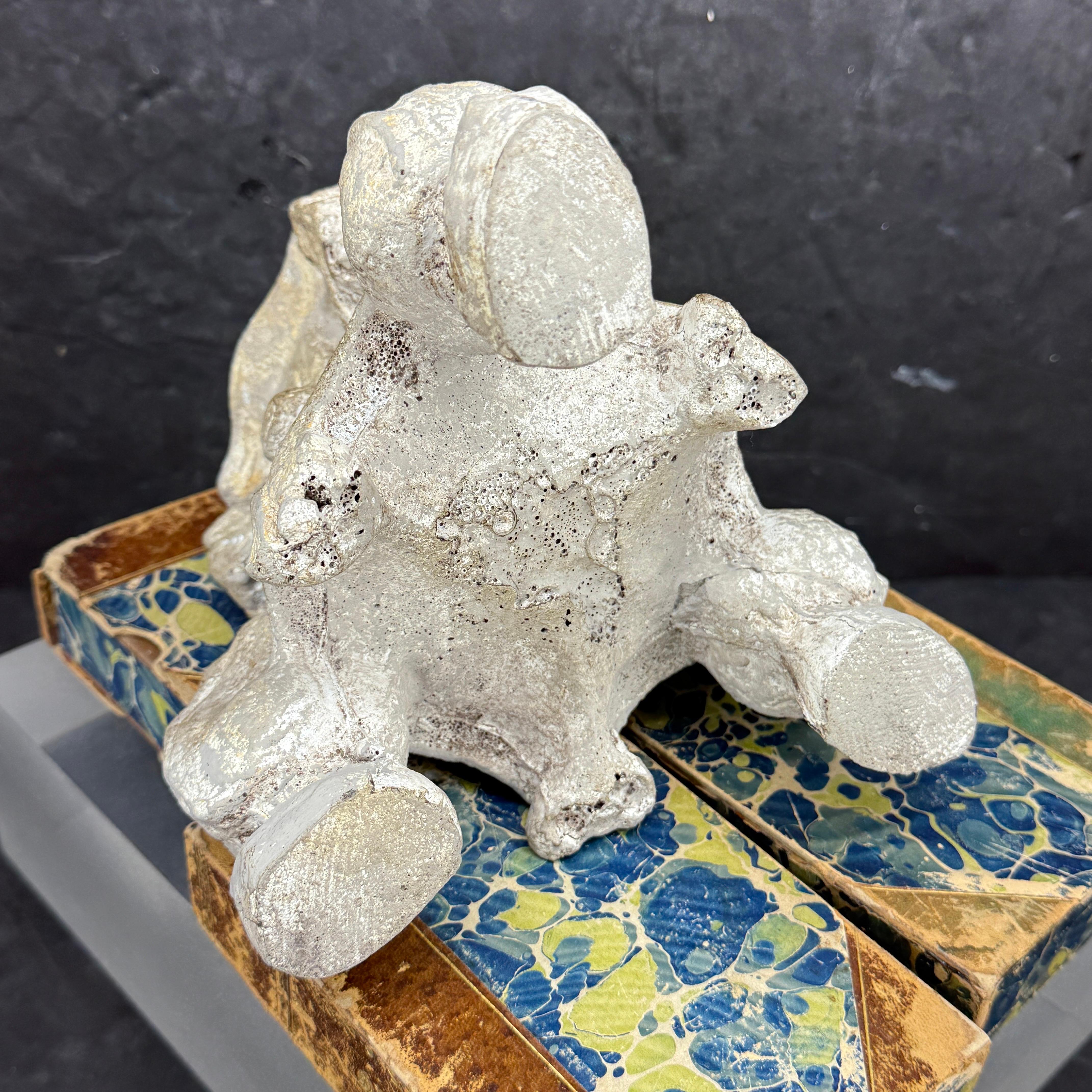 Französischer Barock Stil Grau Gemalt Alter Kerzenständer im Angebot 1