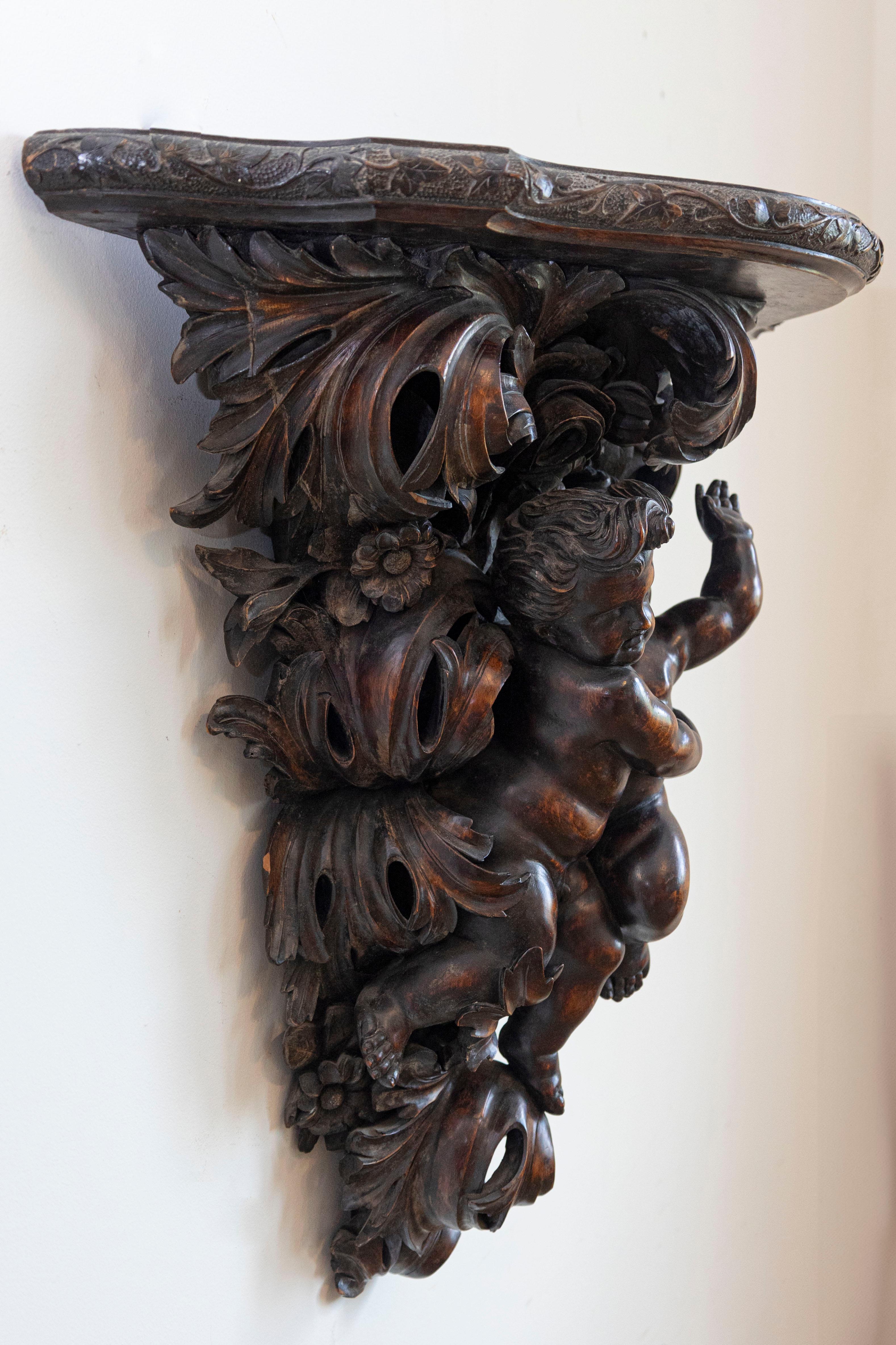 French Baroque Style Hand-Carved Walnut Bracket with Putti and Foliage, 1800s For Sale 3