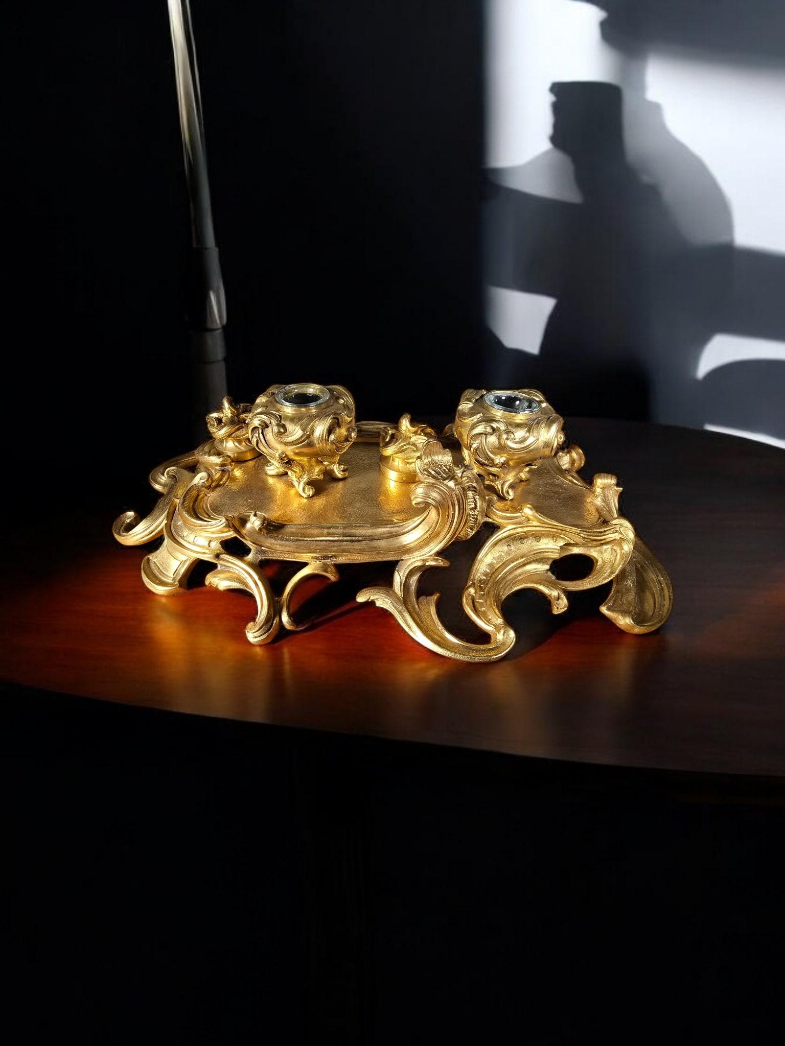 Bronzo Calamaio francese in stile barocco, XIX secolo in vendita
