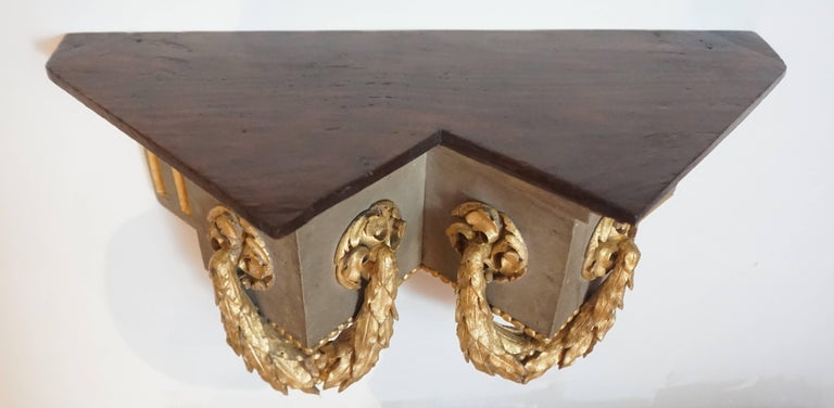 Baroque Revival French Baroque Style Parcel-Gilt Carved Wood Wall Bracket, Sconce, or Shelf For Sale