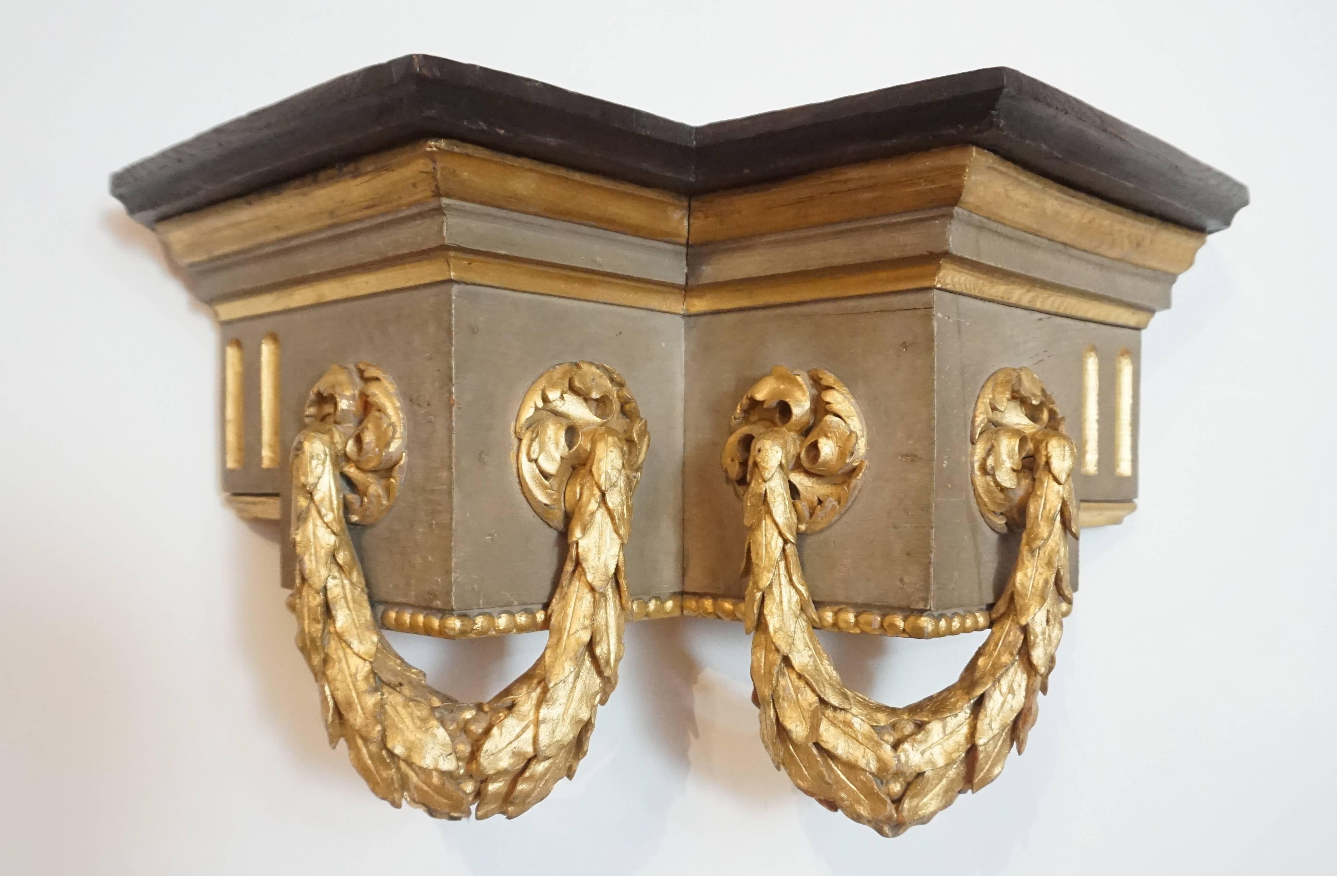 Baroque Revival French Baroque Style Parcel-Gilt Carved Wood Wall Bracket, Sconce, or Shelf For Sale