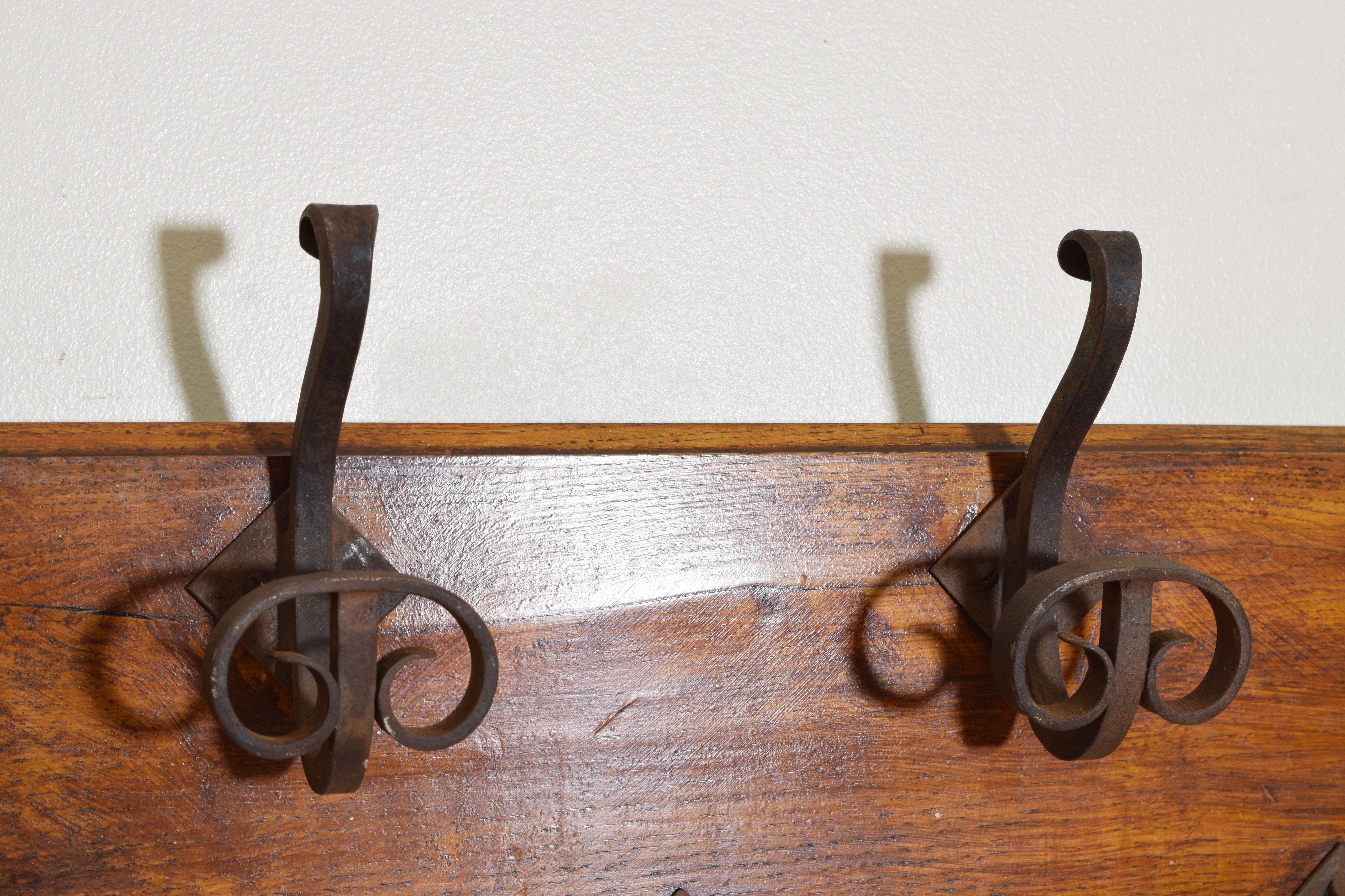 French Baroque Style Wooden and Wrought Iron Coat and Hat Rack, early 20th cen. For Sale 2