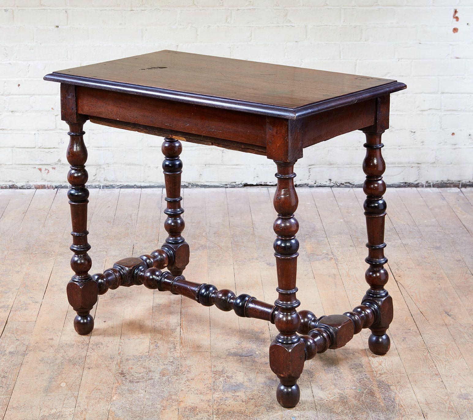 French Baroque Walnut Side Table For Sale 1