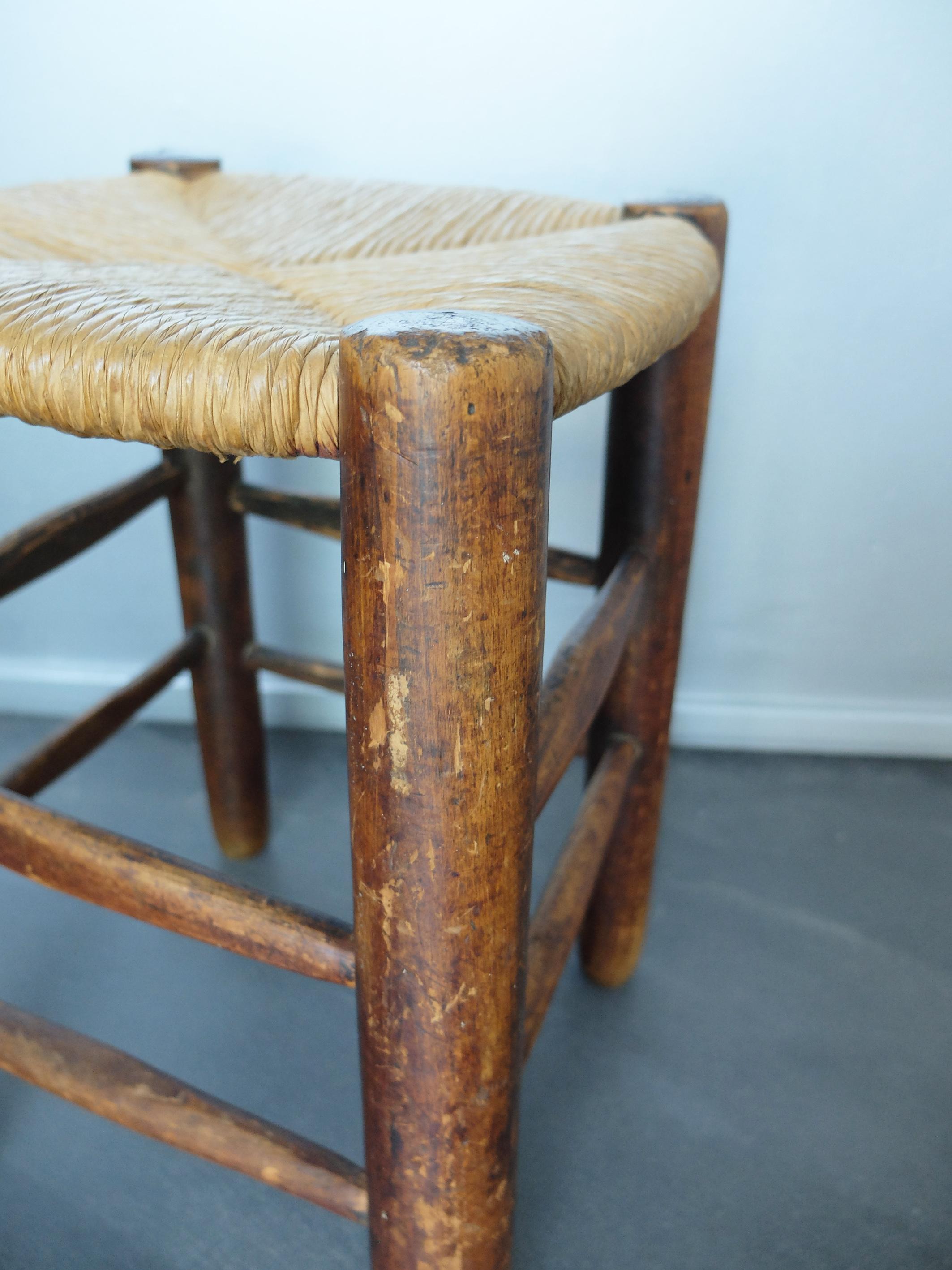 French Bauche Straw Stool, in the Style of Charlotte Perriand For Sale 1