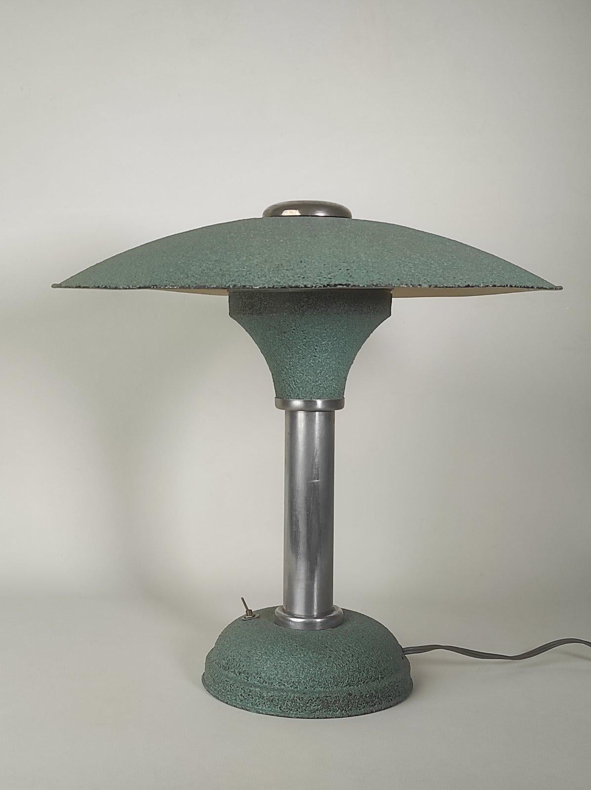 French Bauhaus Table Lamp 1930s For Sale 5