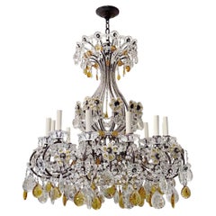Lampadario di cristallo francese con perline e cristalli d'ambra