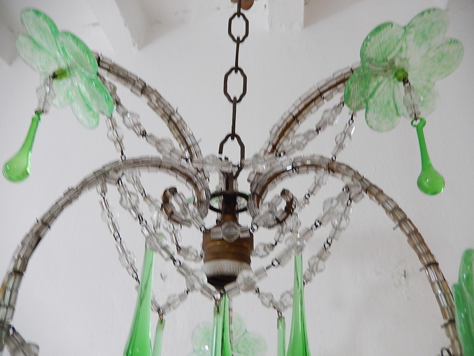 Lustre français perlé de Murano, verts gouttes, guirlandes de macaronis et fleurs, circa 1920 Bon état - En vente à Firenze, Toscana