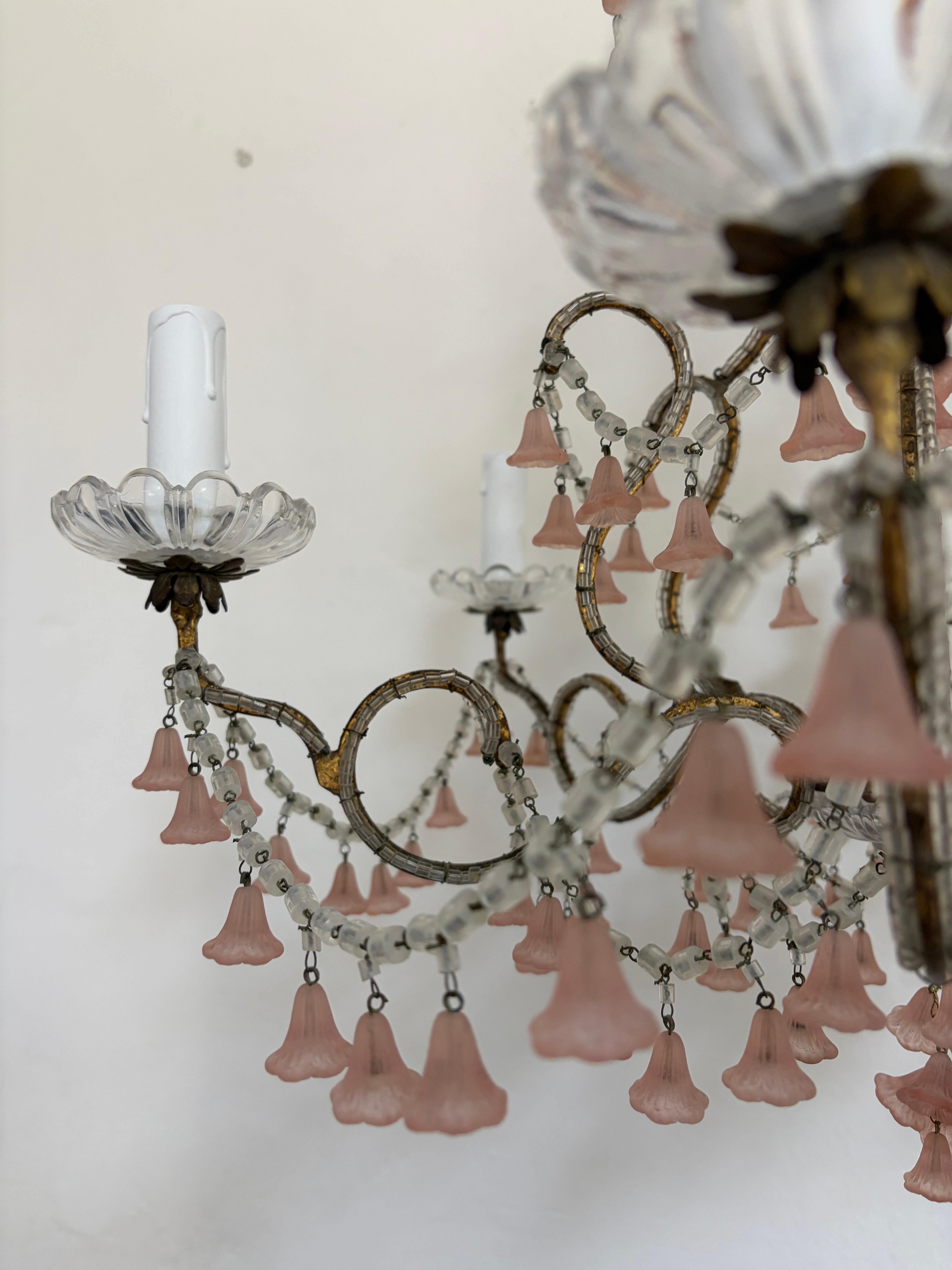 Araña francesa de Murano rosa con cuentas y campanas de flores, circa 1930 Extremadamente rara en venta 3