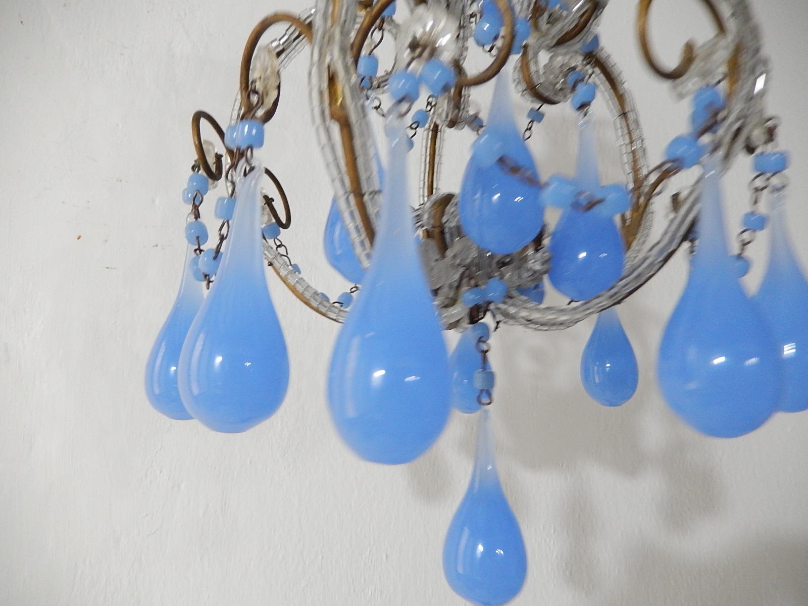 French Beaded Purple Lavender Opaline Drops and Beads Petit Beaded Chandelier In Good Condition For Sale In Modena (MO), Modena (Mo)