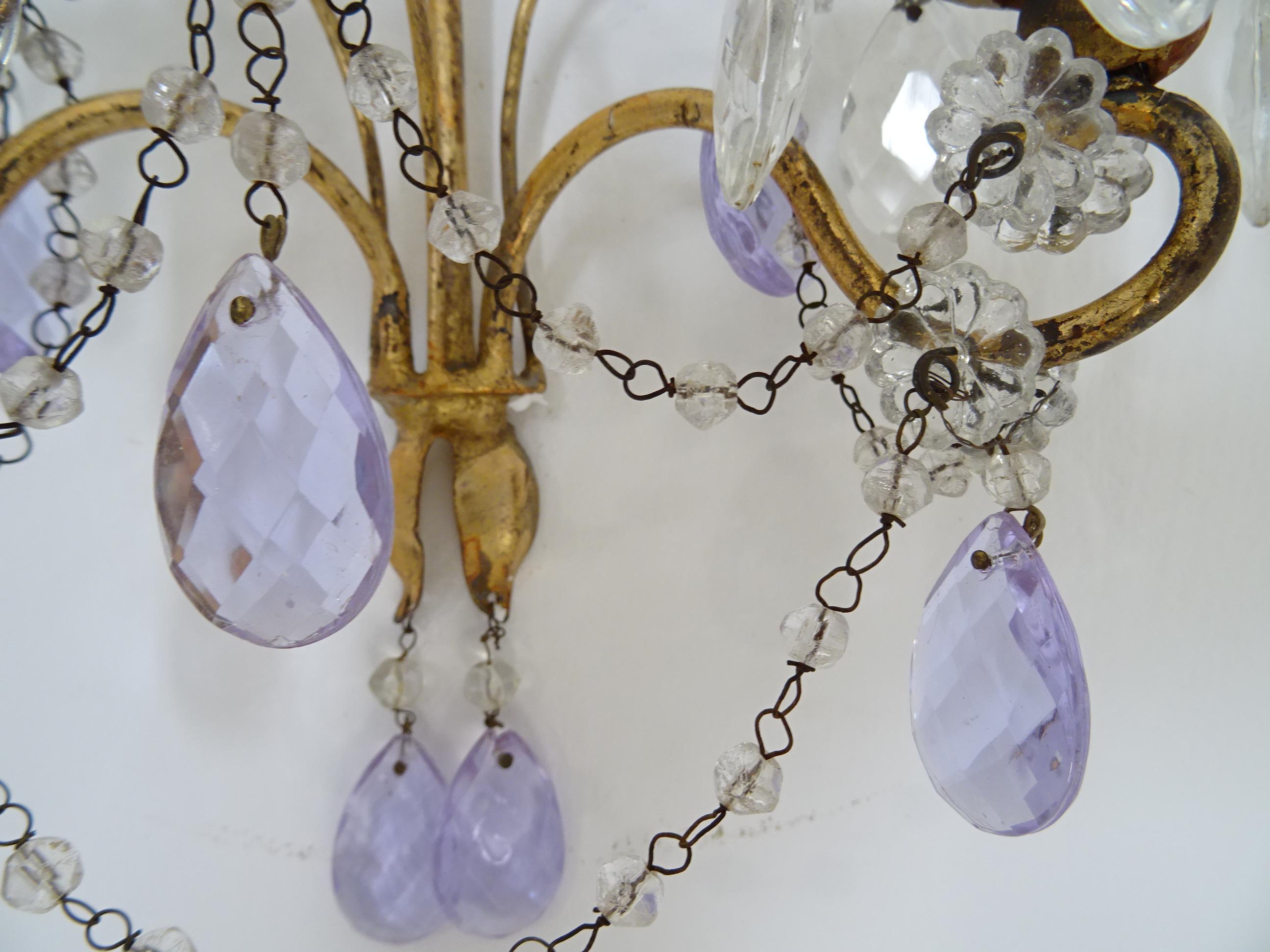 Perlenbesetzte lila-lavendelfarbene Prismen-Kristall-Wandleuchter, 1900 im Angebot 4