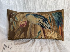 Oreiller en tapisserie de laine et de soie de Beauvais avec motif de reptile serpentin, Cir