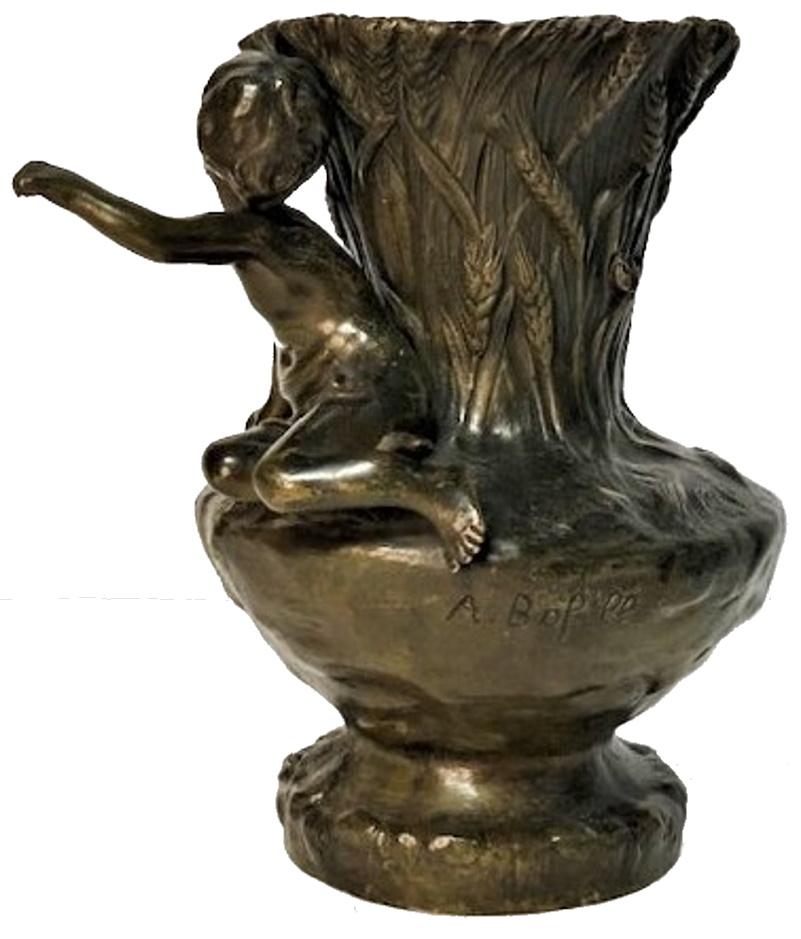 Französische Beaux-Arts-Vase aus patinierter Bronze von A. Bofill, ca. 1900 (Beaux Arts) im Angebot