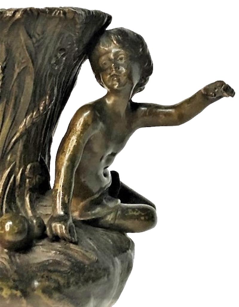 Bronze Vase figuratif en bronze patiné des Beaux-Arts français par A. Bofill, vers 1900 en vente