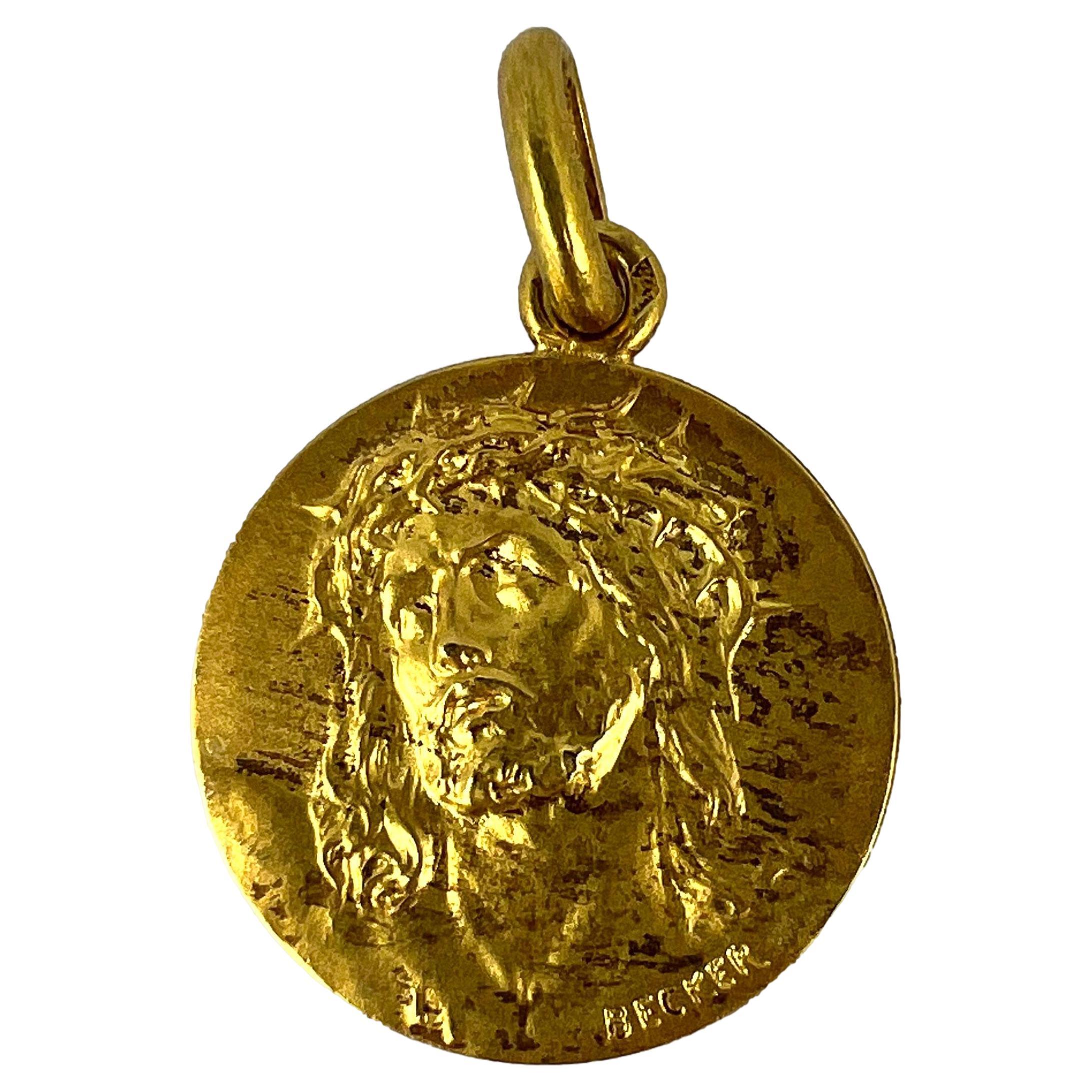 Pendentif en or jaune 18K avec breloque Jésus-Christ Couronne d'épines Médaille en vente