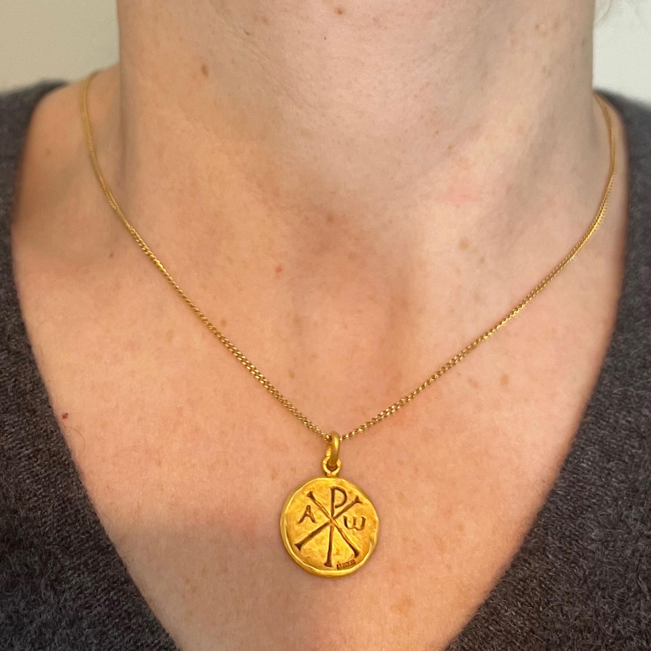 Women's or Men's French Becker Chi Rho Jesus Christ Alpha Omega 18K Yellow Gold Medal Pendant For Sale