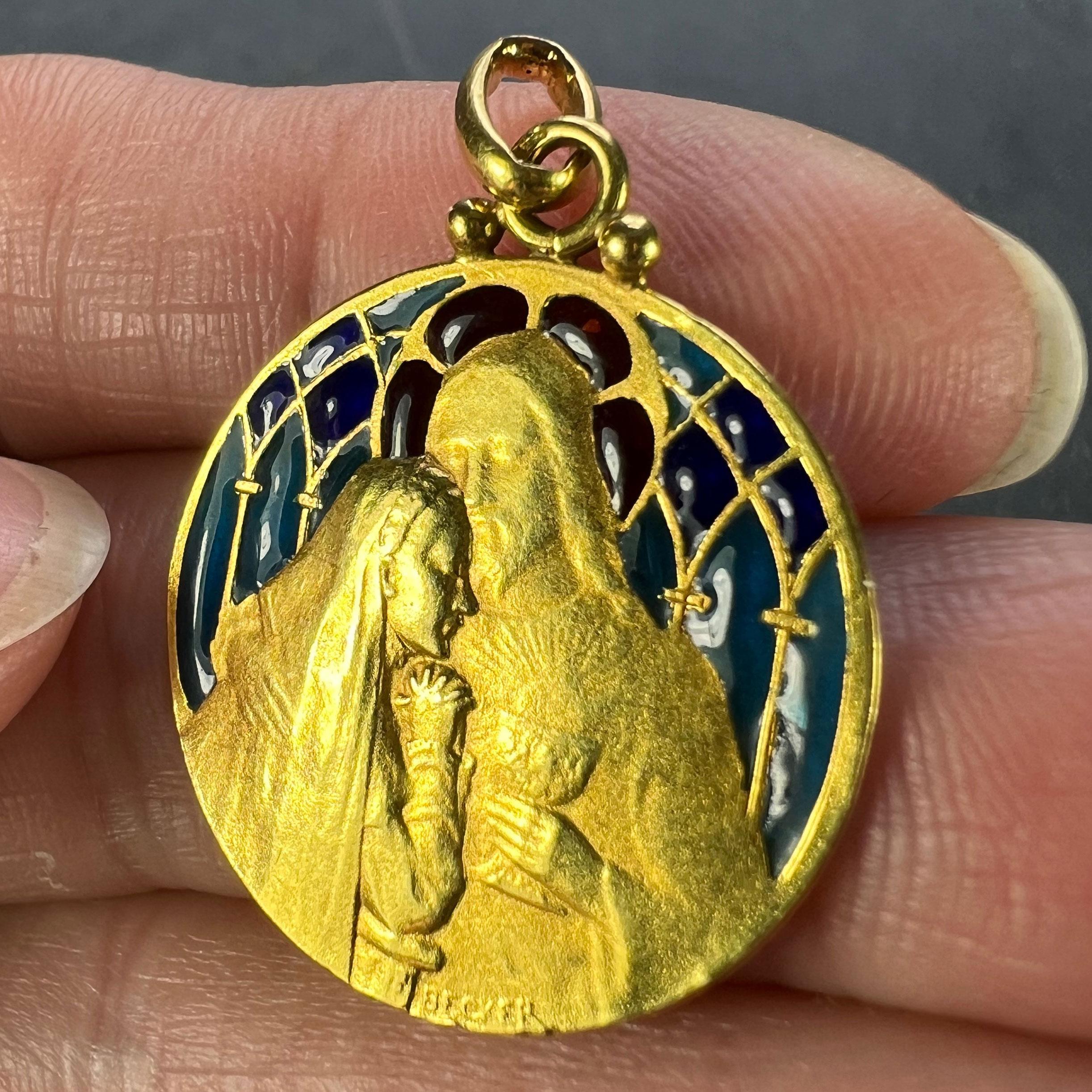 French Becker Holy Communion Plique-A-Jour Enamel 18K Yellow Gold Pendant Medal For Sale 4