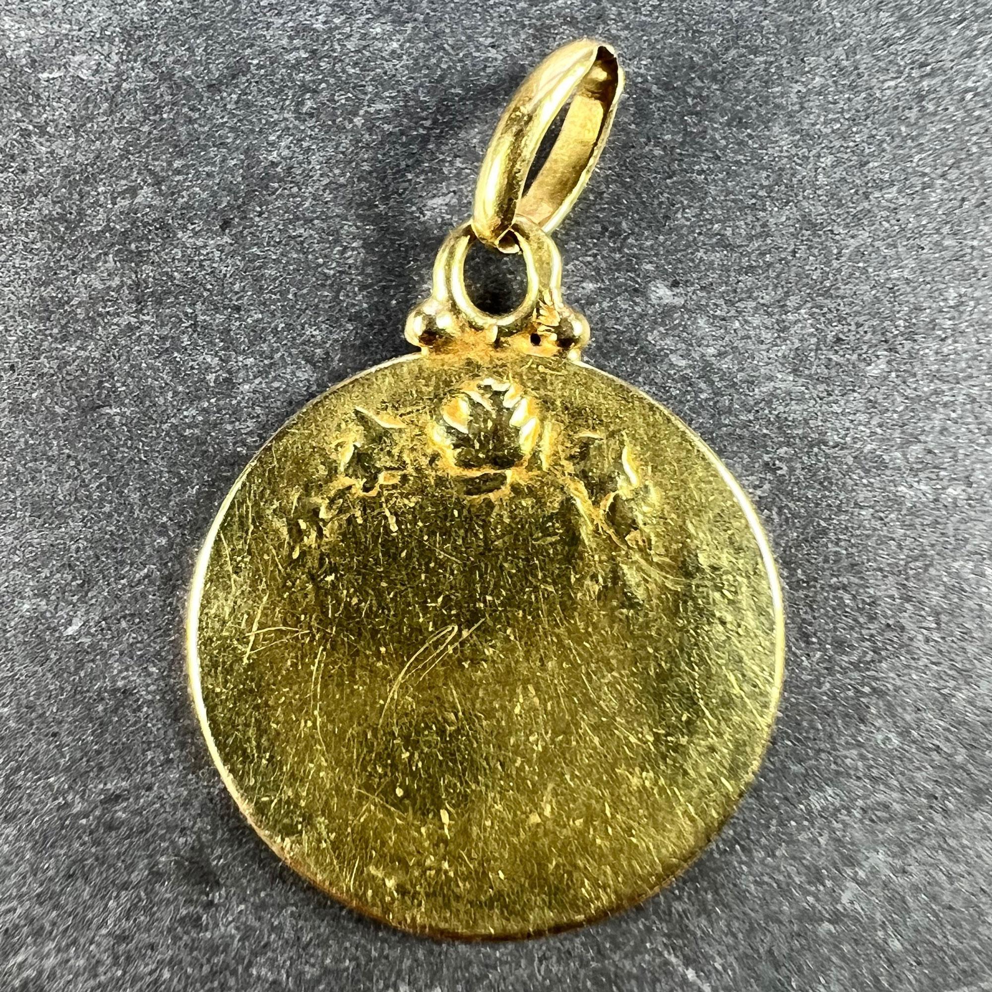 French Becker Virgin Mary 18K Yellow Gold Charm Pendant In Good Condition For Sale In London, GB