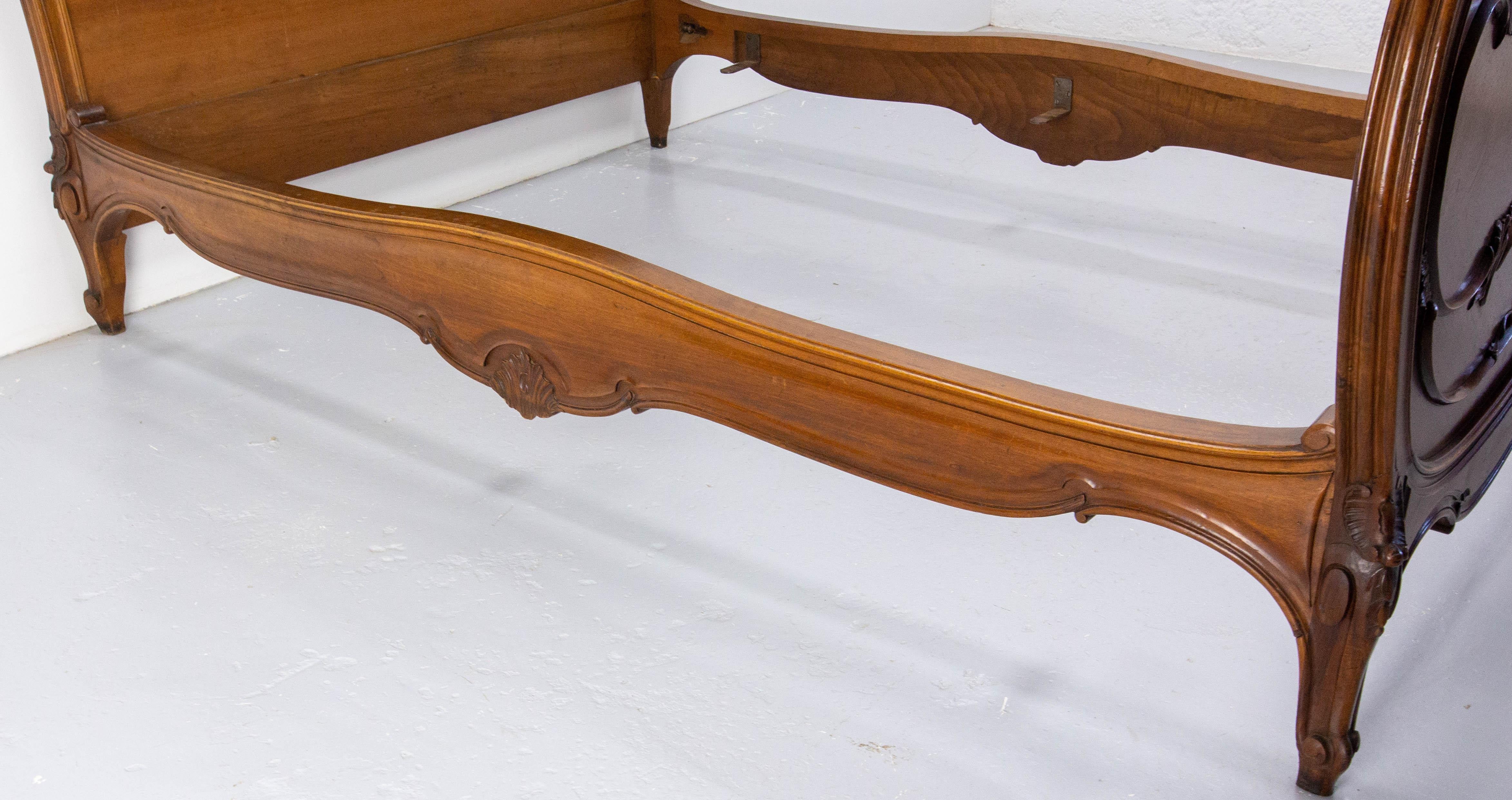 French Bed Full US Louis XV St. Carved Walnut circa 1900 8