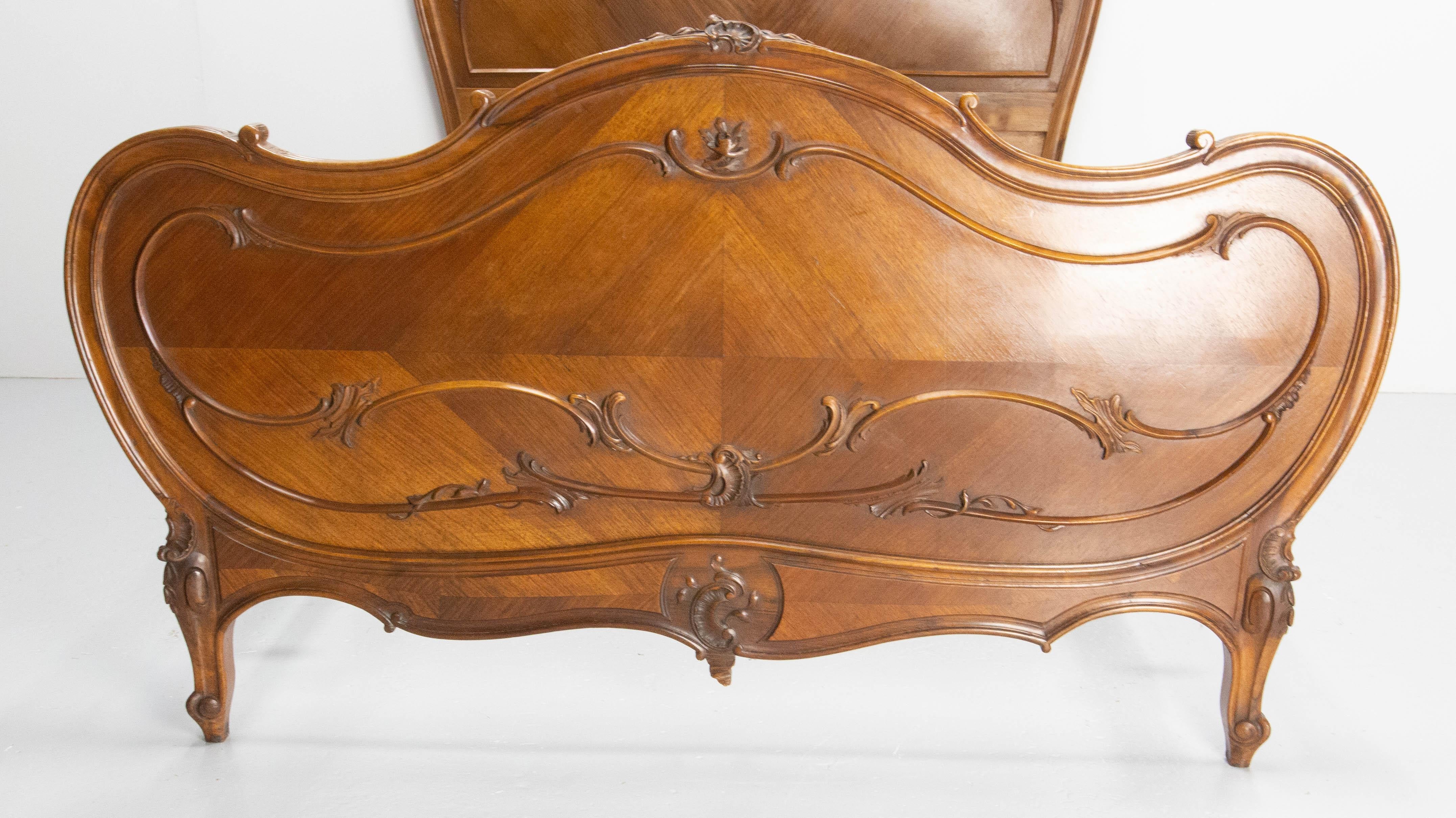 French Bed Full US Louis XV St. Carved Walnut circa 1900 1