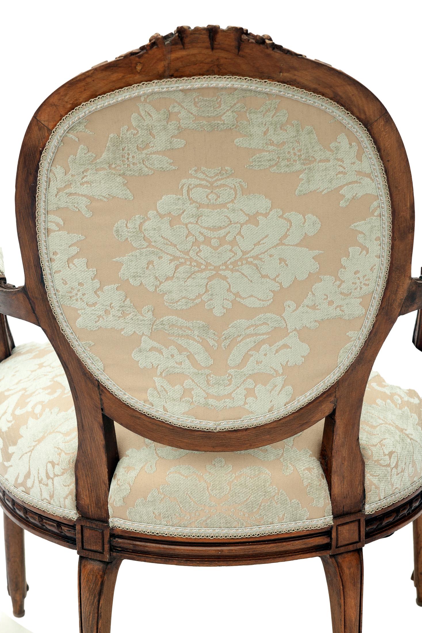 French Bedroom Chair  For Sale 4