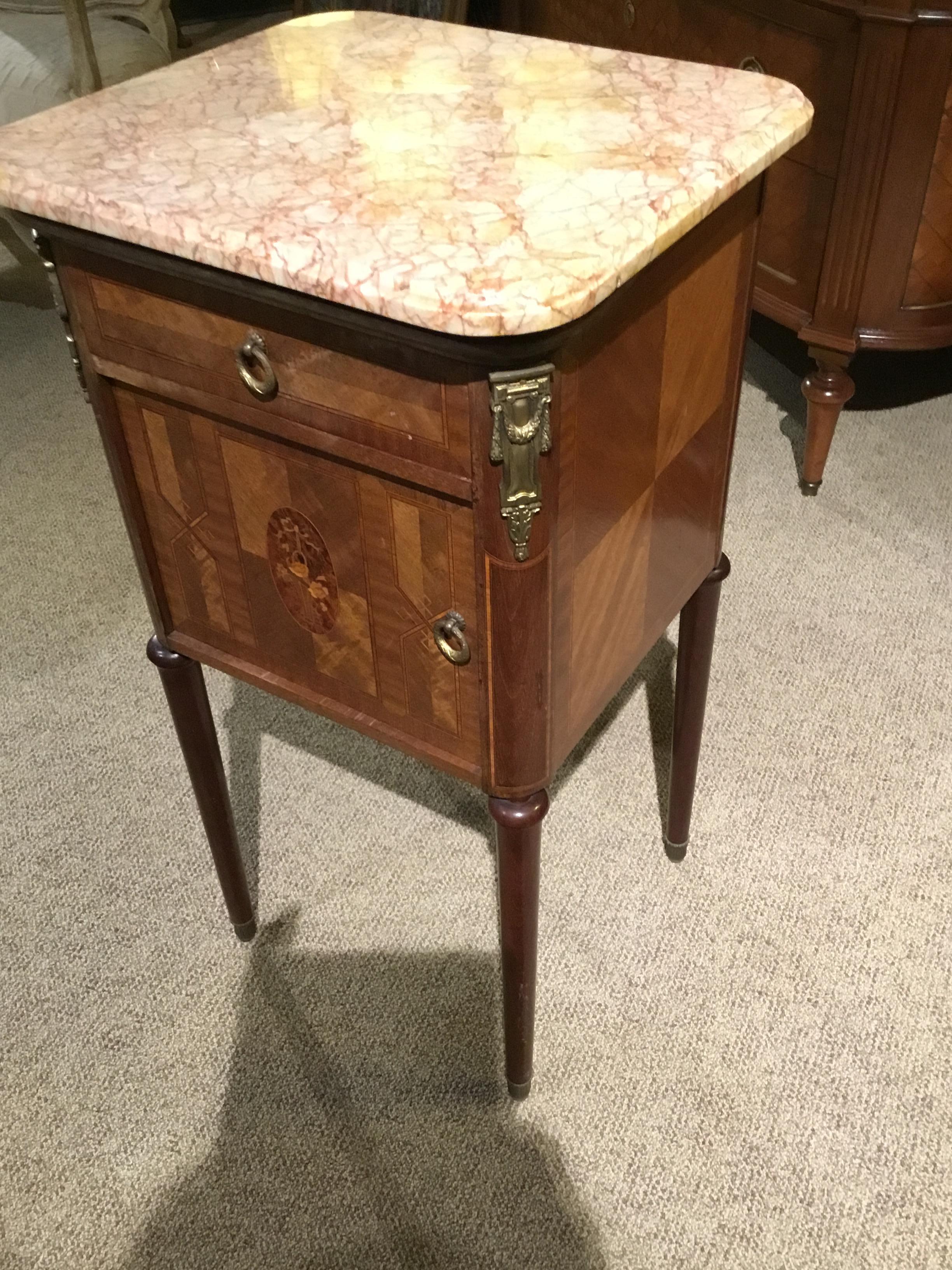 French Bedside Table with Marble Top and Marquetry Inlay In Good Condition For Sale In Houston, TX