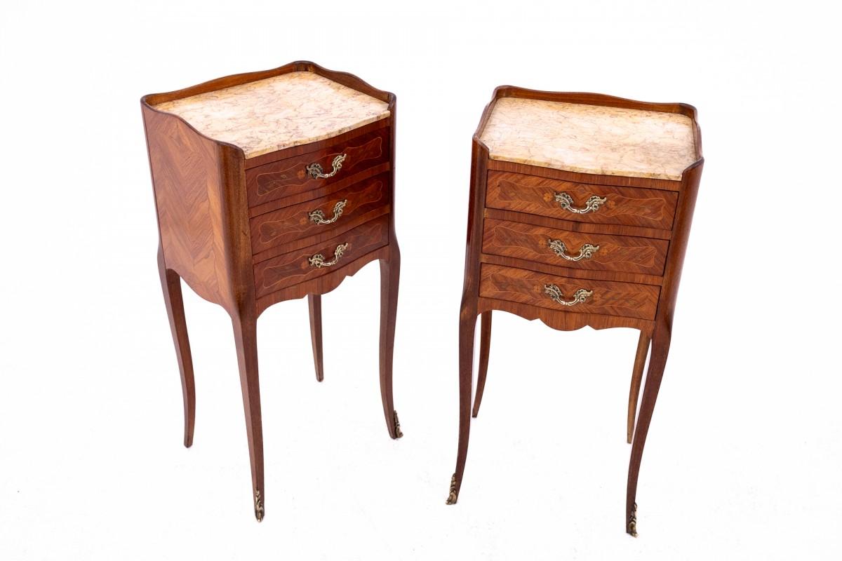 A pair of bedside tables from the early 20th century, France.

Dimensions: height 74 cm / width 34 cm / depth 28 cm
