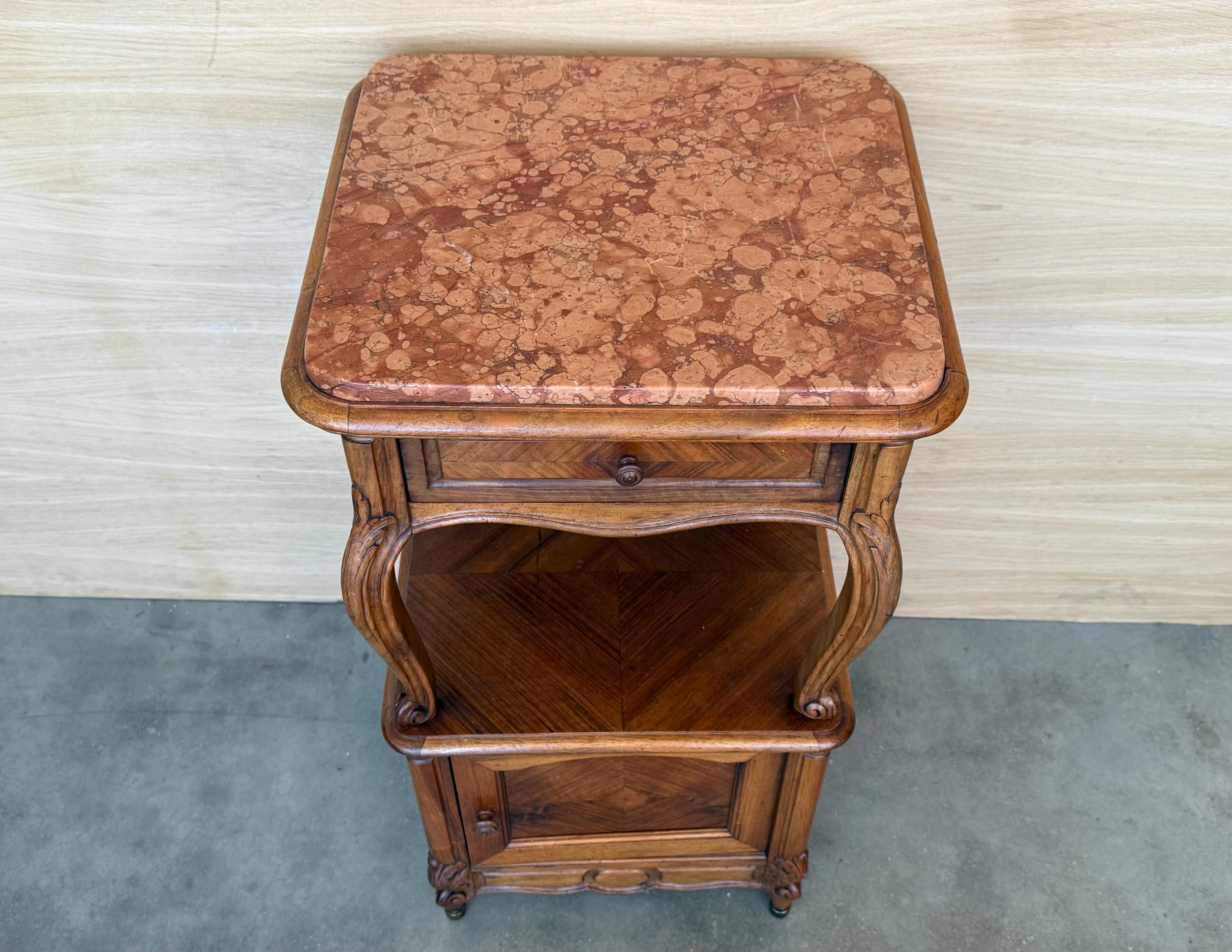 Tables de chevet françaises à pieds cabriole, années 1950, ensemble de 2 en vente 4