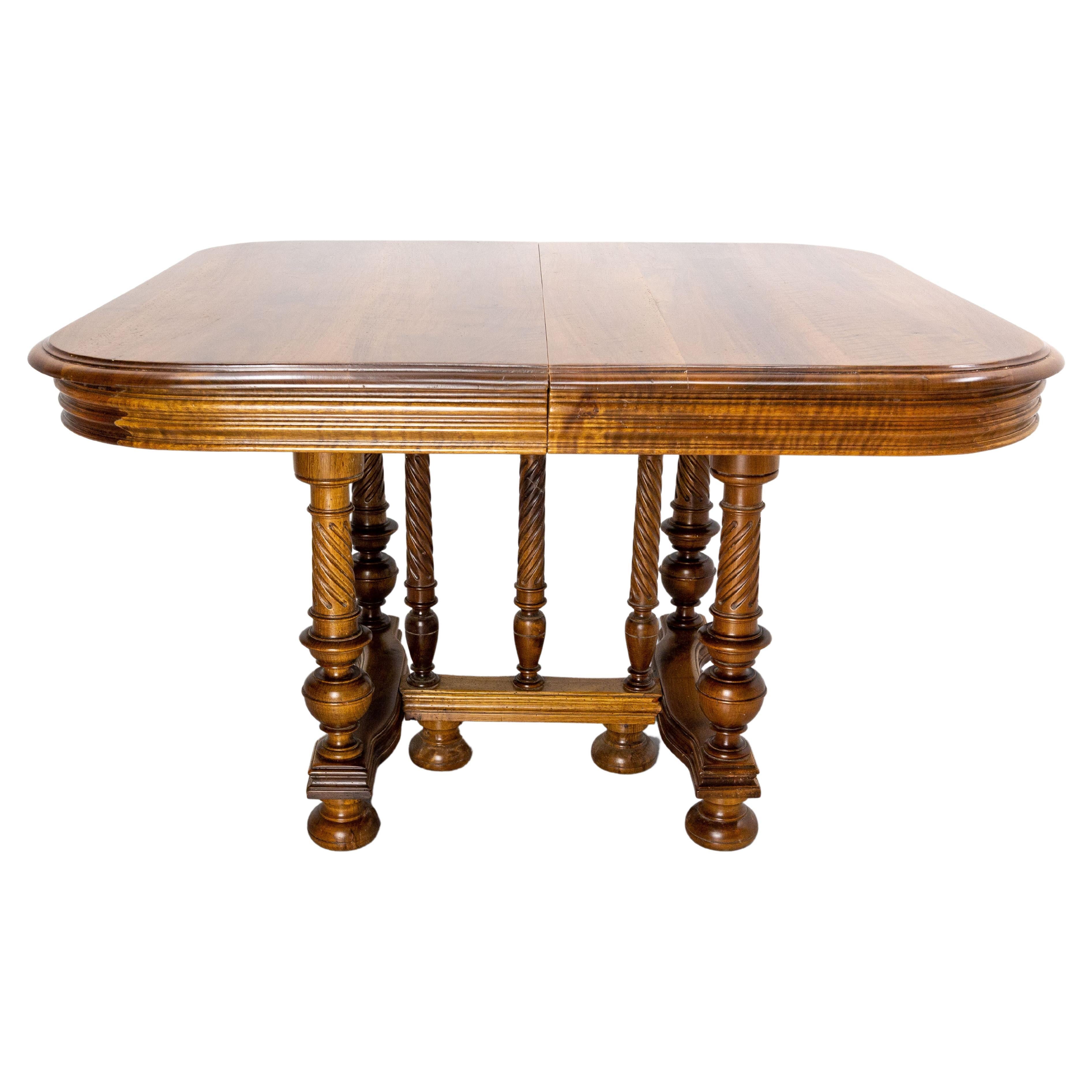 French Beech Dining Extended Table Louis XIII Style, Late 19th Century In Good Condition For Sale In Labrit, Landes