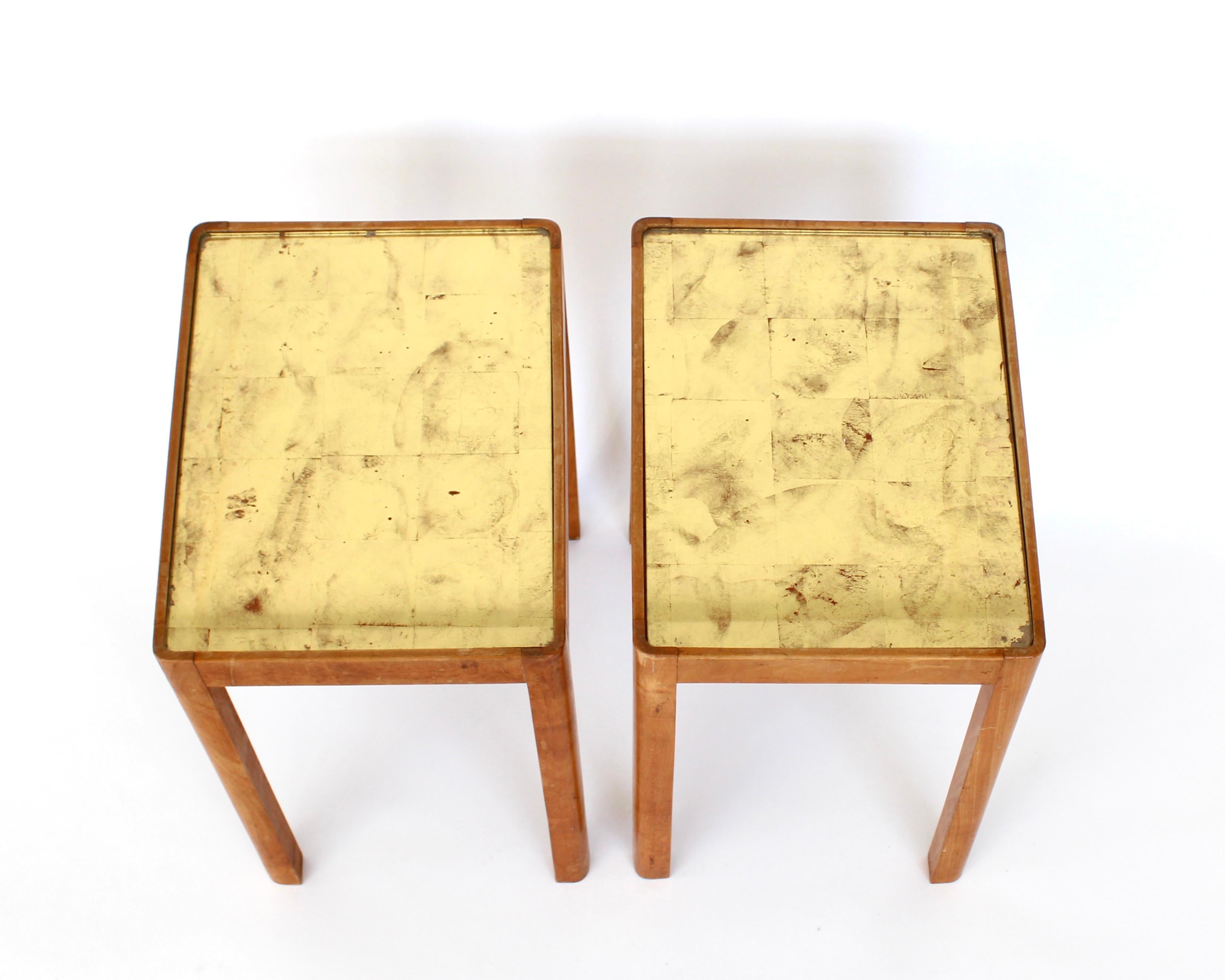 Tables d'appoint françaises en bois de hêtre et verre à feuilles d'or inversées Frank Dunand, France, vers 1940 en vente 3