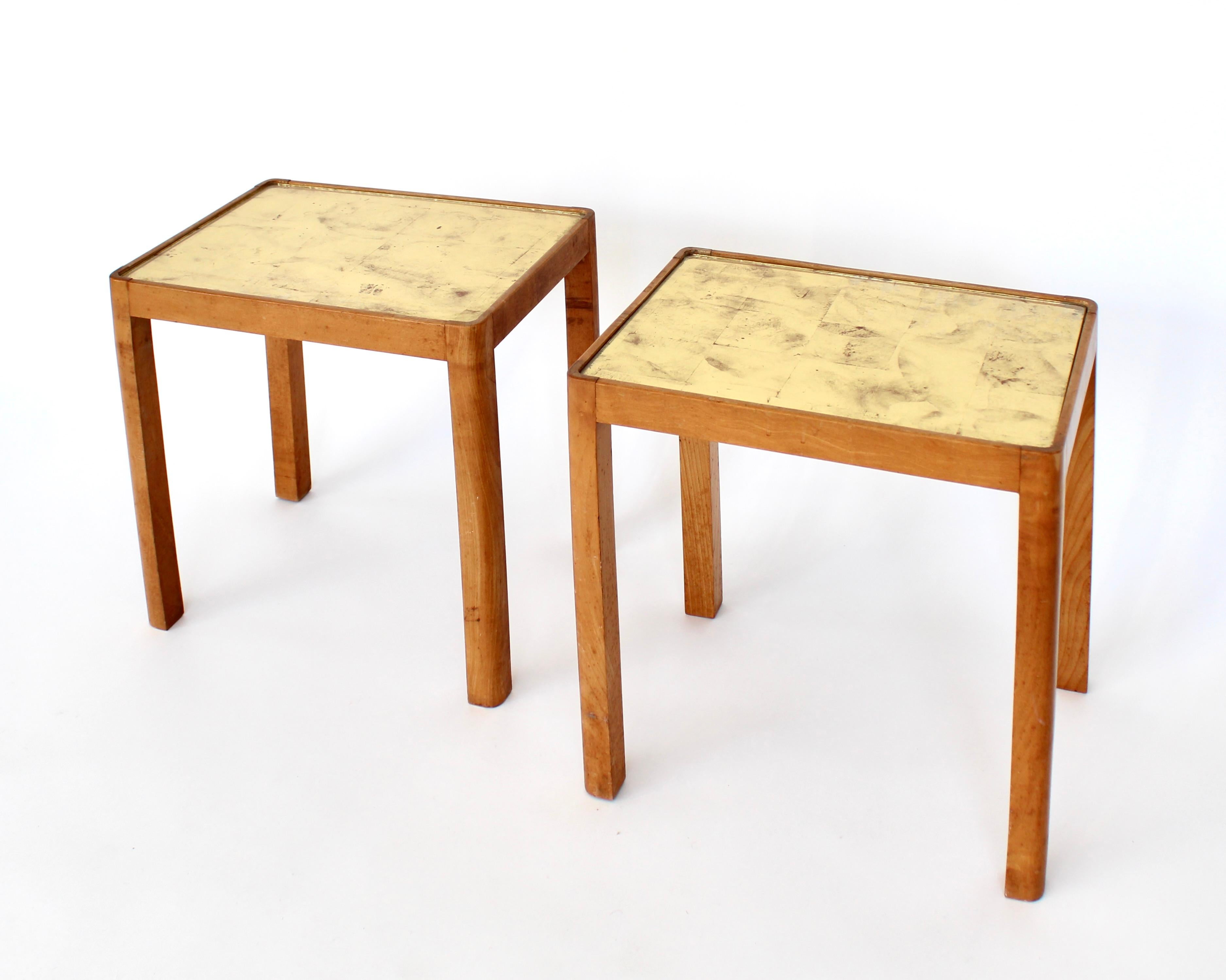 Tables d'appoint françaises en bois de hêtre et verre à feuilles d'or inversées Frank Dunand, France, vers 1940 en vente 10