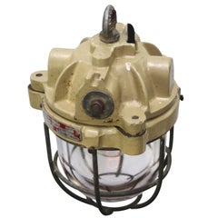 Lampe pendante industrielle vintage en fonte beige et brune par Mapelec Amiens