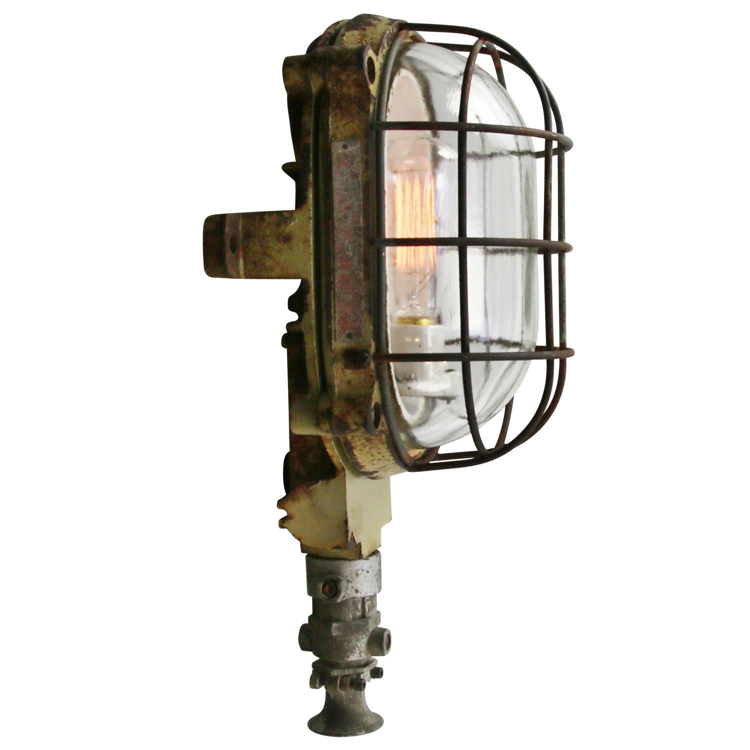Industrial wall or ceiling lamp made by Mapelec Amiens, France
cast iron, clear glass

Measure: weight 11.70 kg / 25.8 lb

Priced per individual item. All lamps have been made suitable by international standards for incandescent light bulbs,