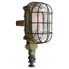 Appliques en fonte vintage industriel beige par Mapalec