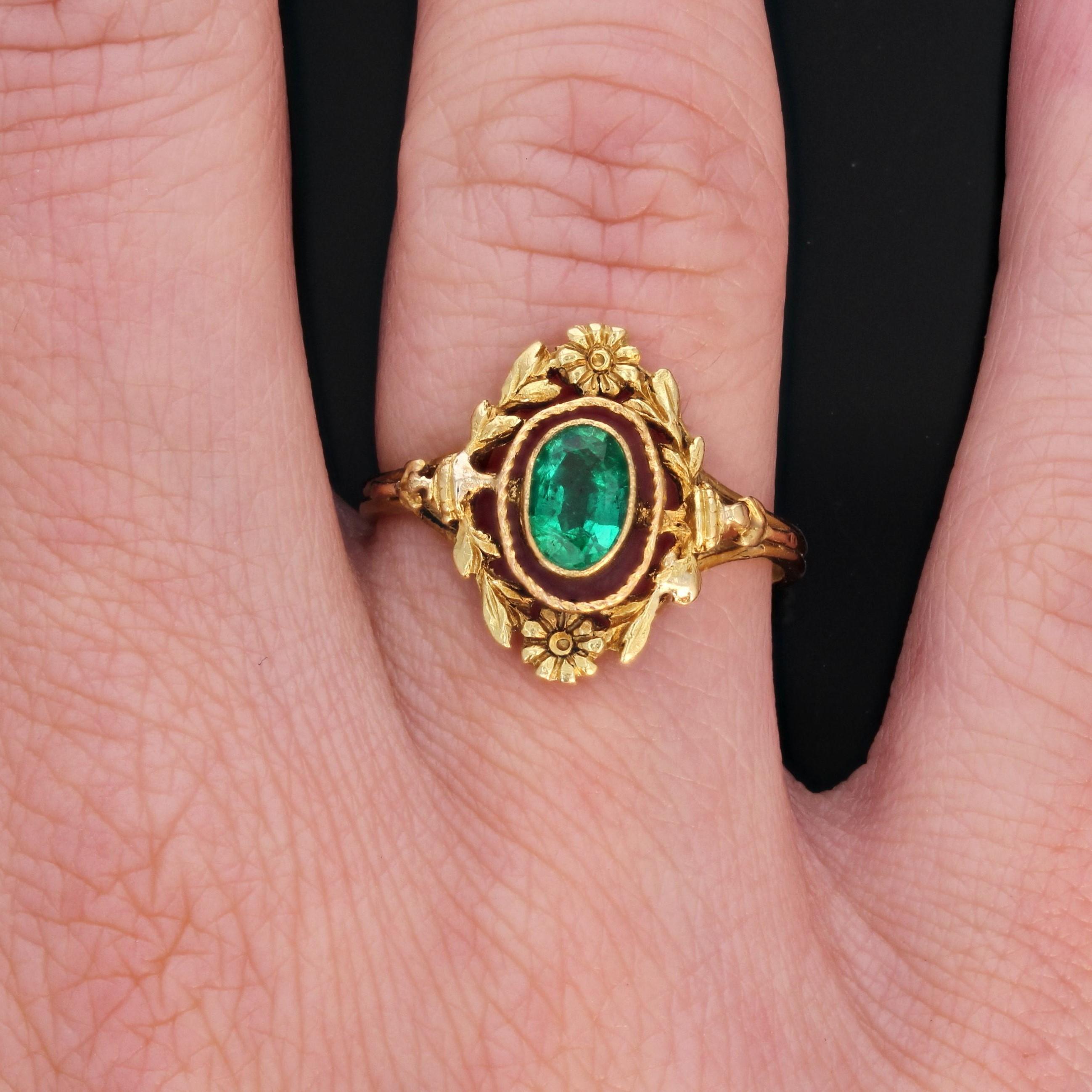 French Belle Epoque 19. Jahrhundert Smaragd 18 Karat Gelbgold Oval Ring Damen