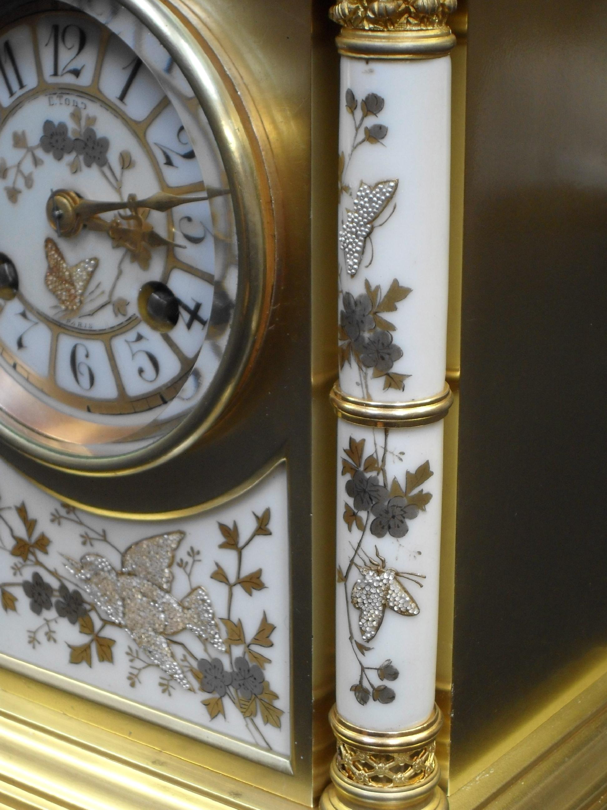 French Belle Époque Brass and Porcelain Mantel Clock 1
