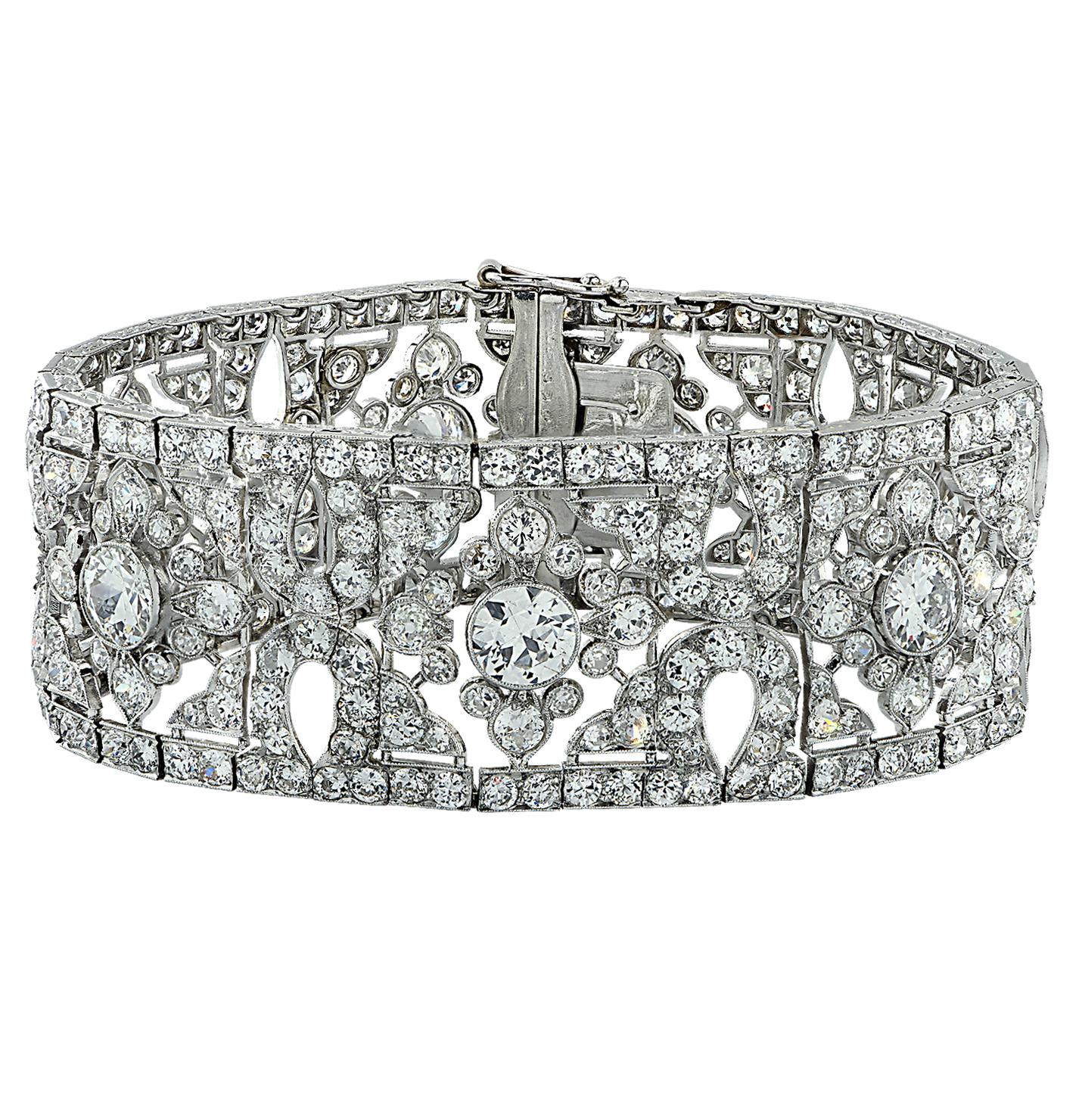 Women's French Belle Époque Cartier 40 Carat Old European Cut Diamond Bracelet For Sale